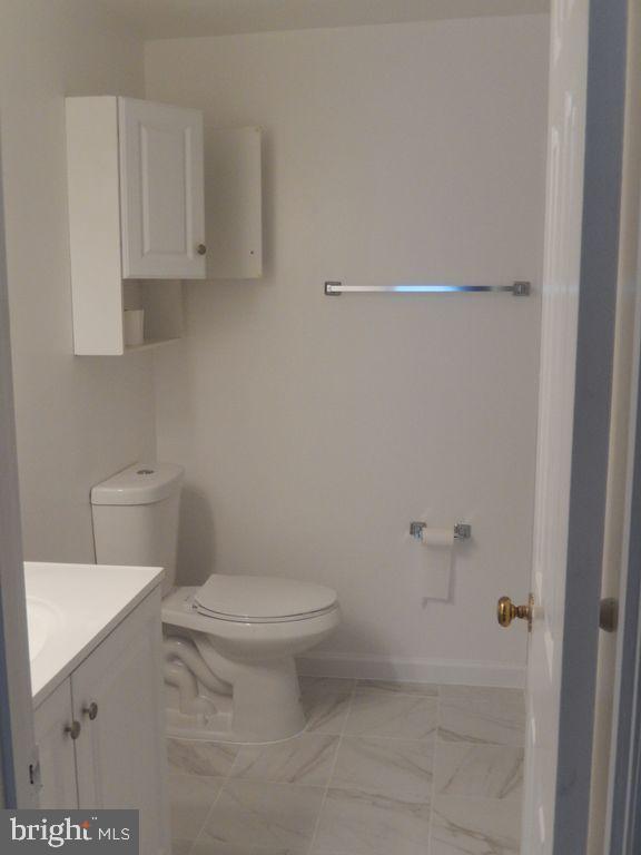 DERWOOD STATION - Residential Lease