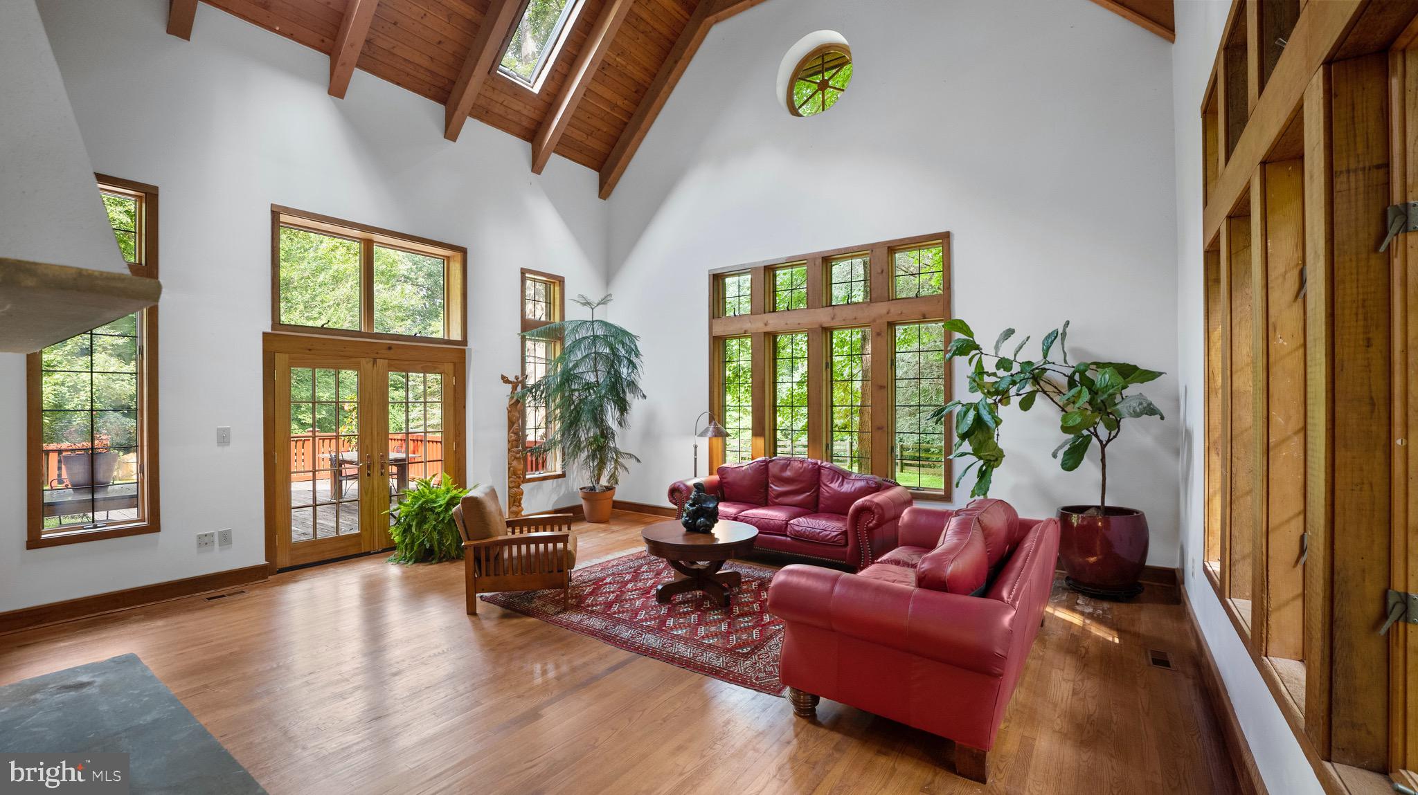 POTOMAC OUTSIDE - Residential