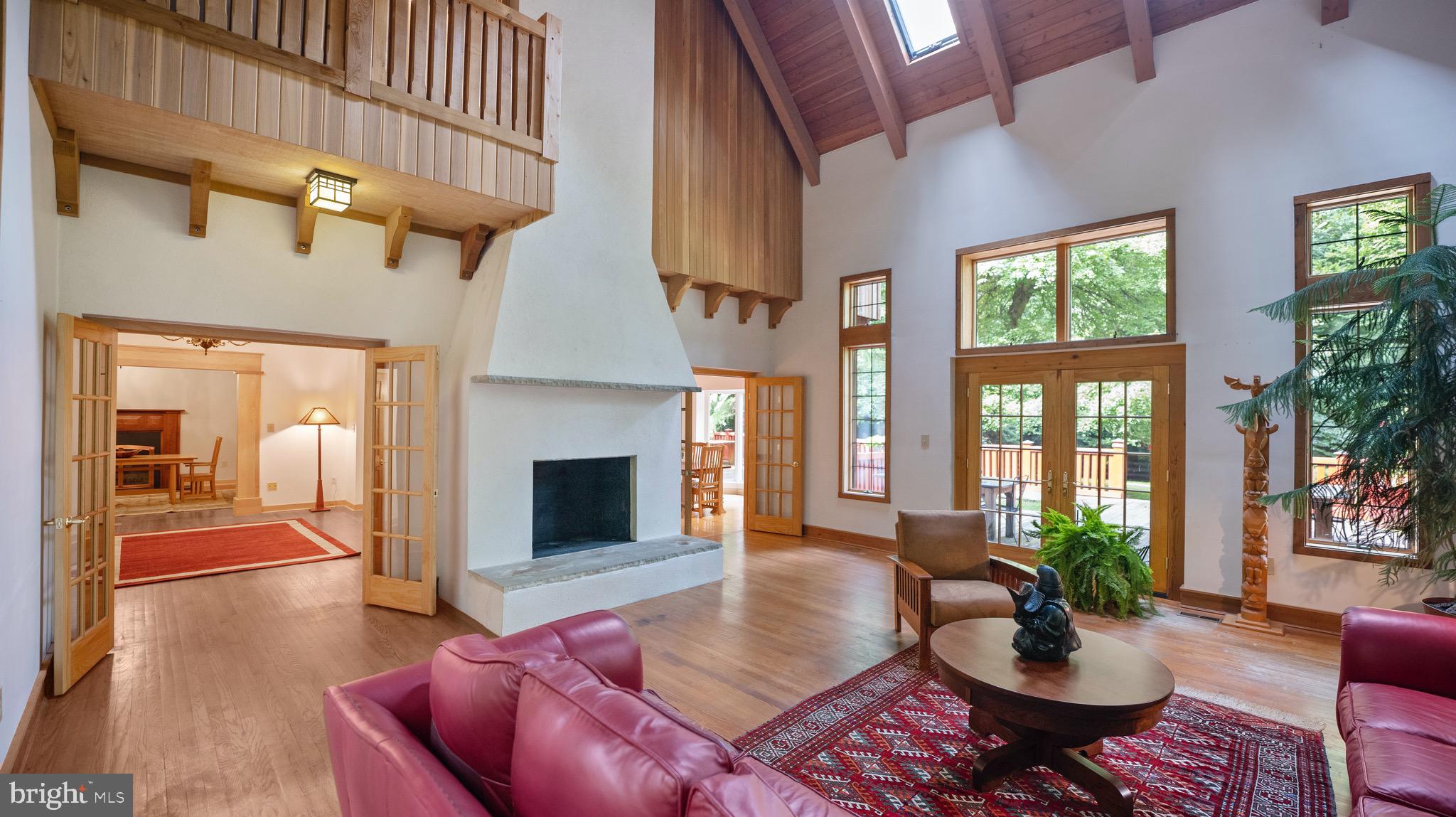 POTOMAC OUTSIDE - Residential