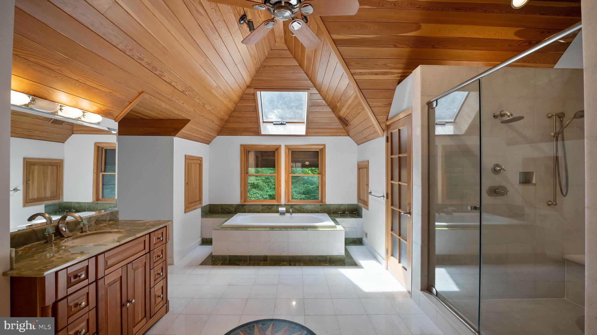 POTOMAC OUTSIDE - Residential