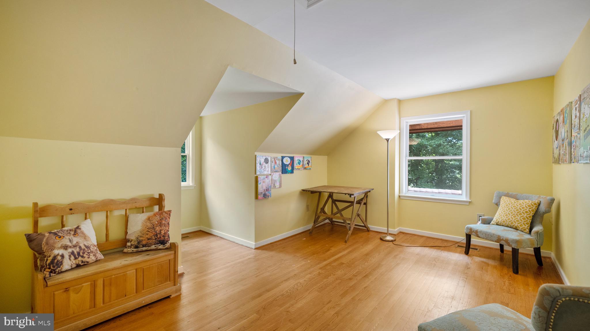 POTOMAC OUTSIDE - Residential