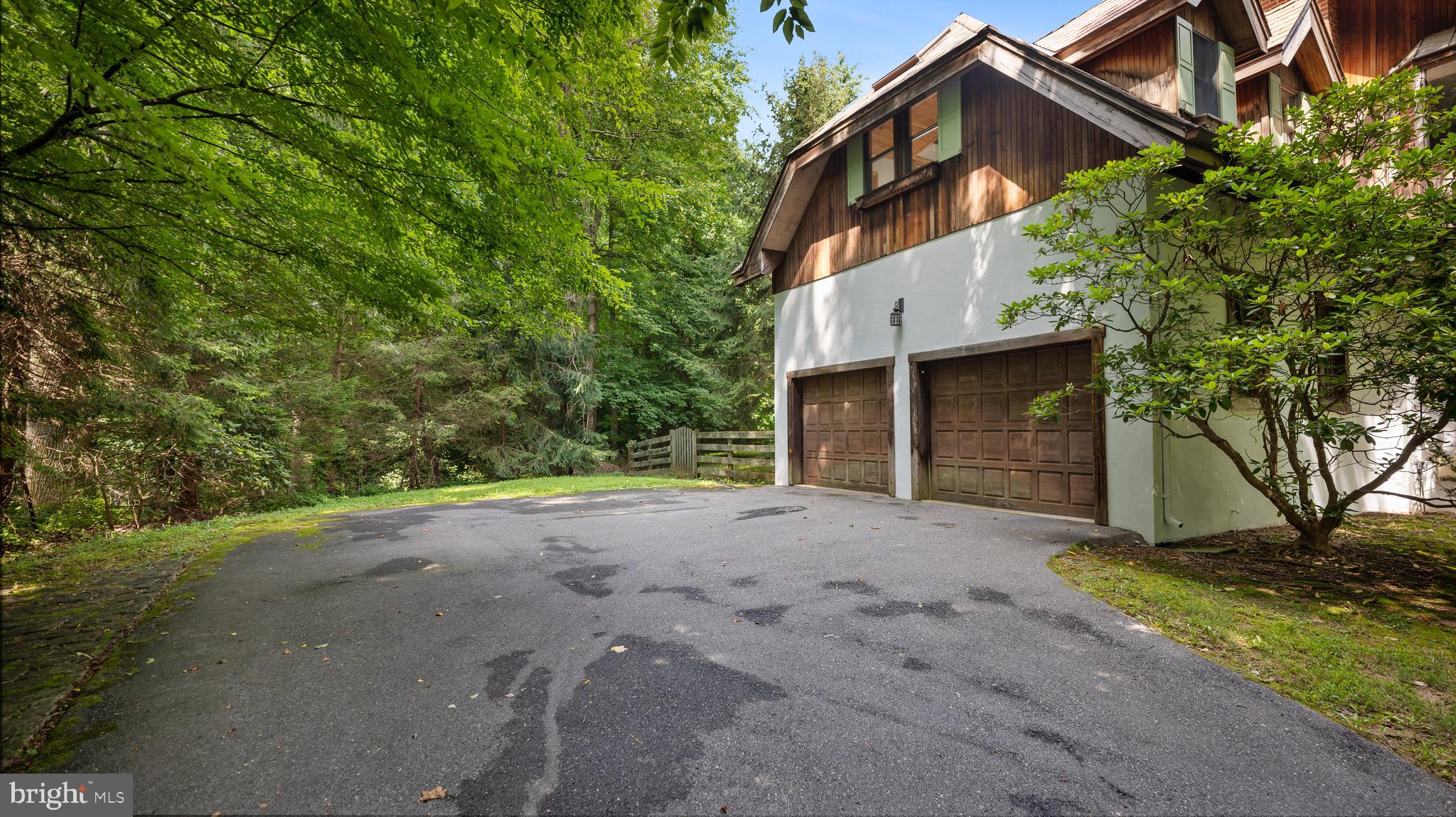 POTOMAC OUTSIDE - Residential