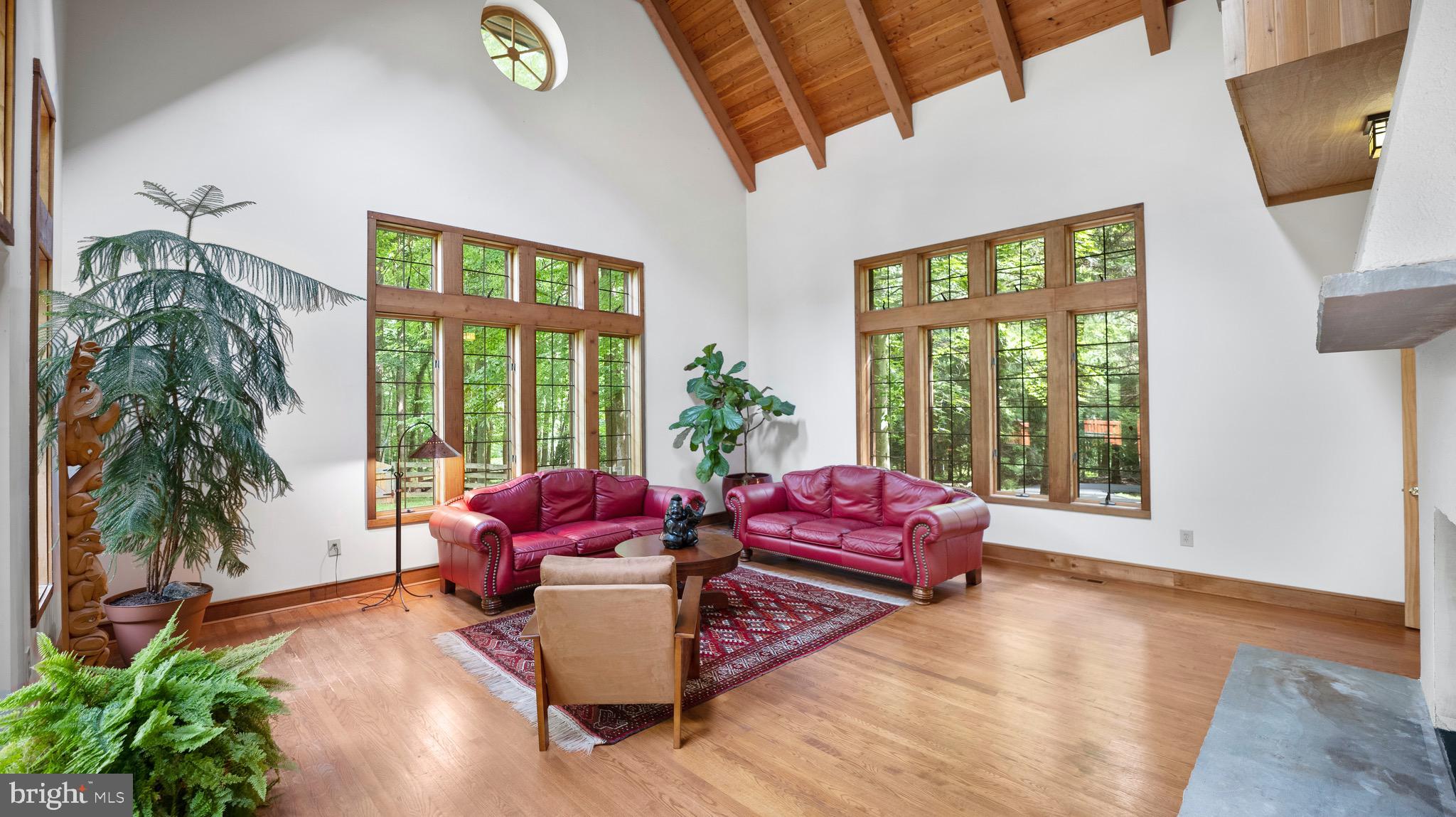 POTOMAC OUTSIDE - Residential