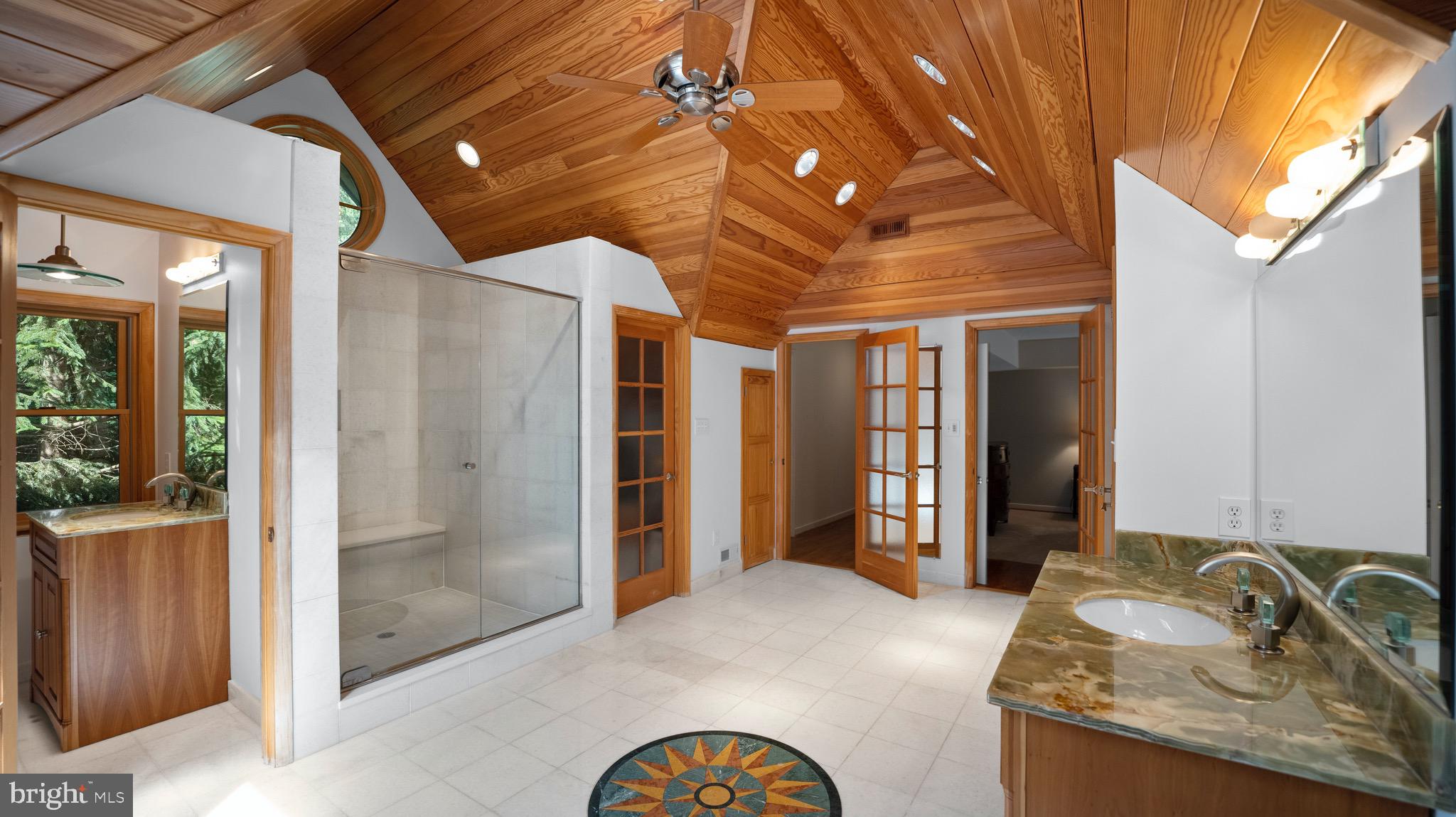 POTOMAC OUTSIDE - Residential