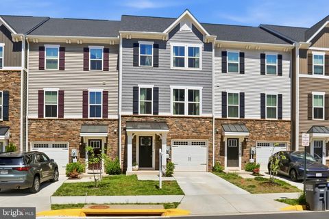 Photo of 46346 Mount Kellogg Terrace, STERLING, VA 20164 (MLS # VALO2124022)