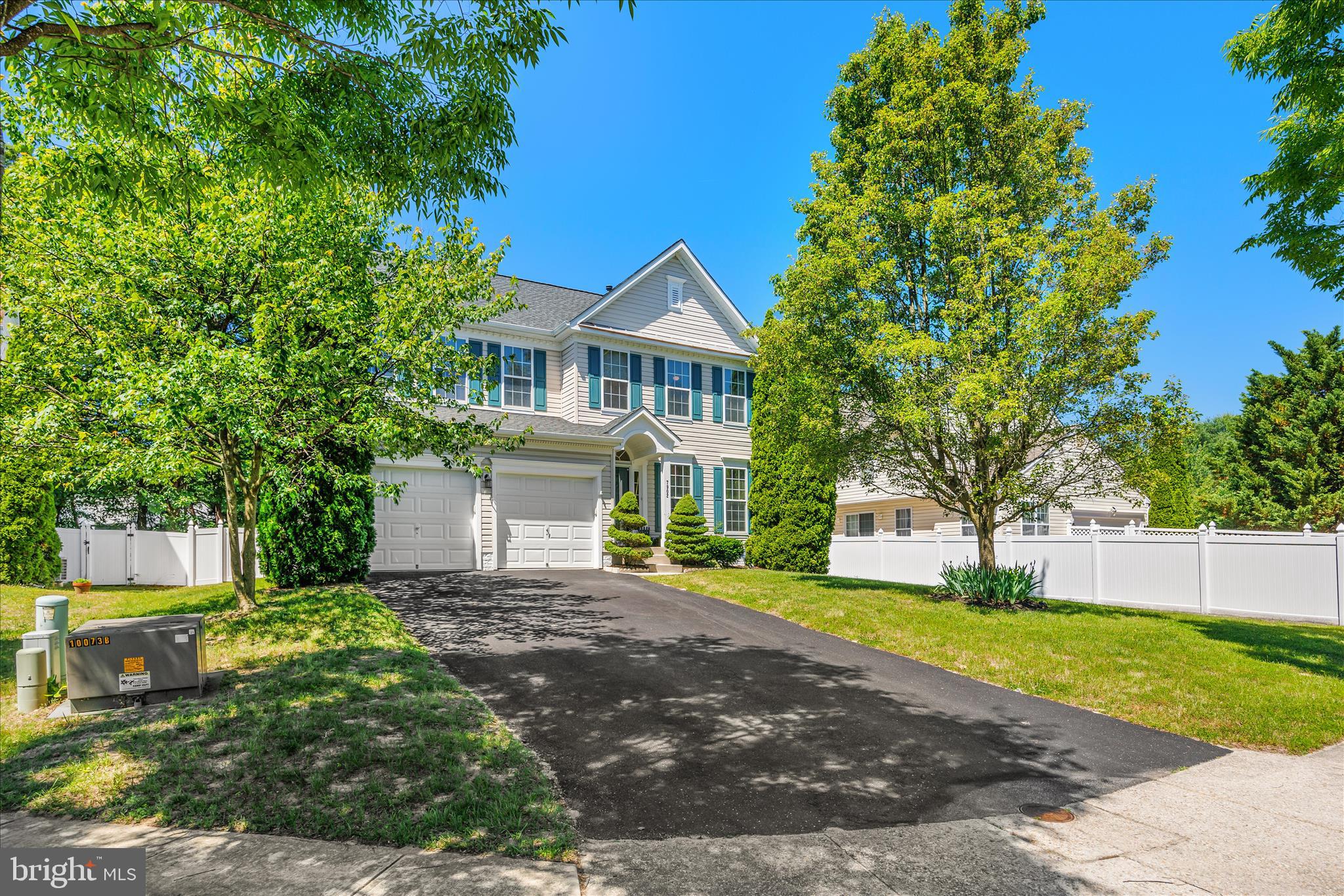 7902 ROSEBUD COURT