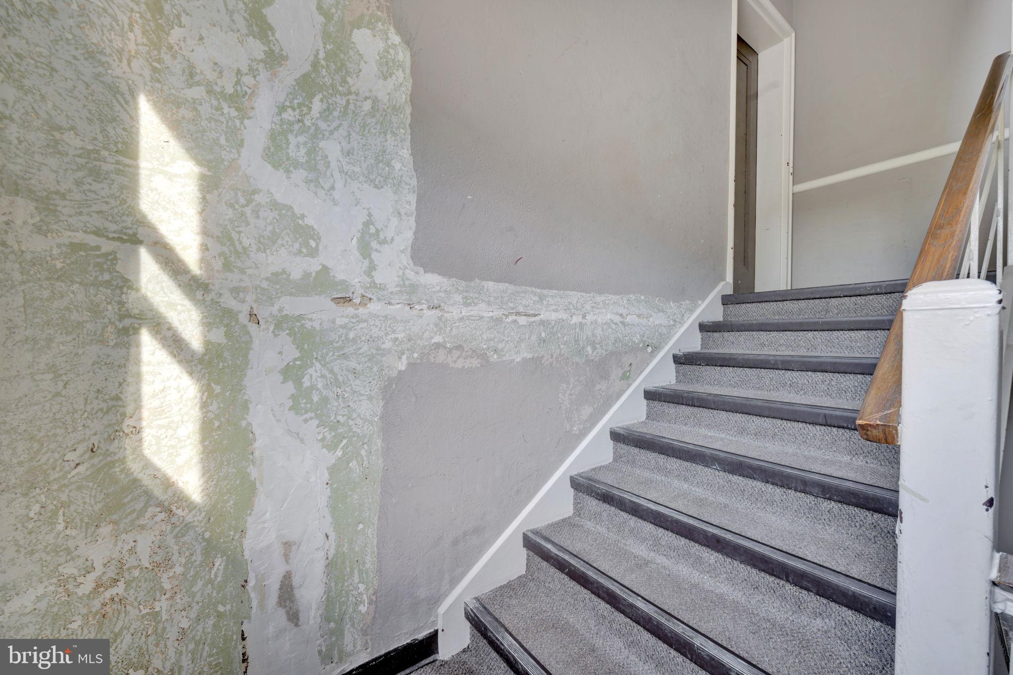 VILLAGES AT FALLS CHURCH - Residential