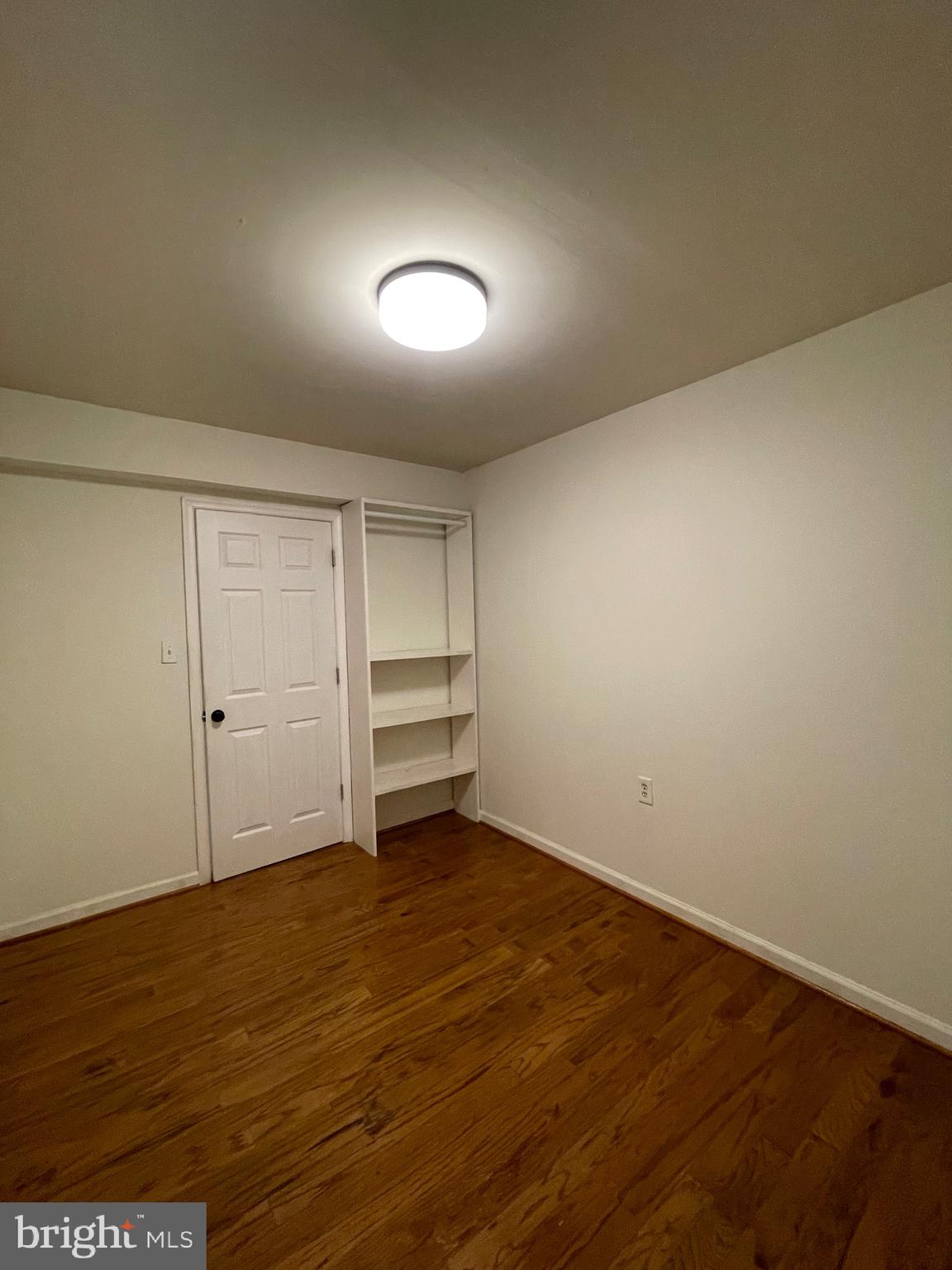 VIRGINIA KNOLLS - Residential