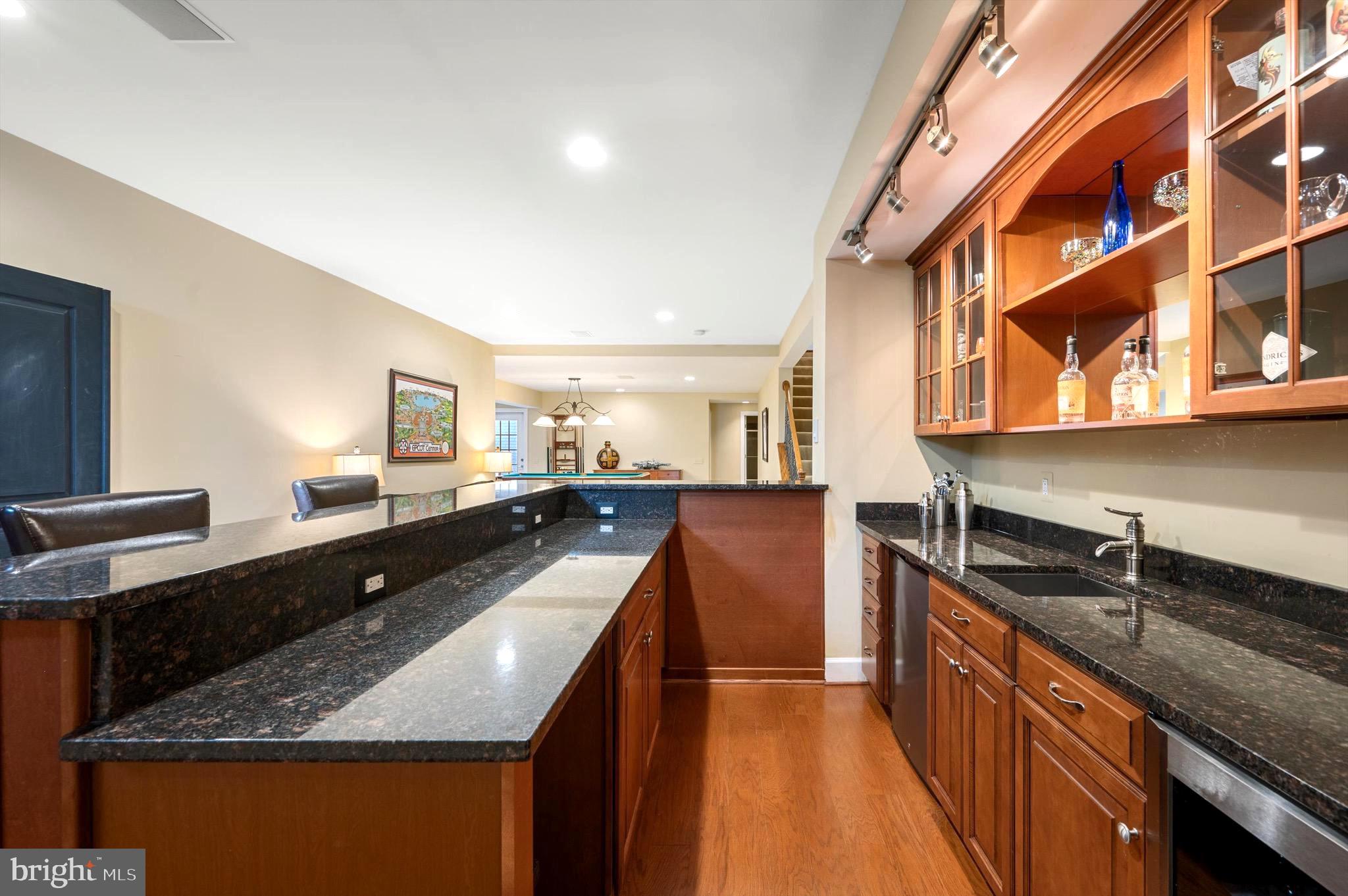 RED CEDAR - Residential