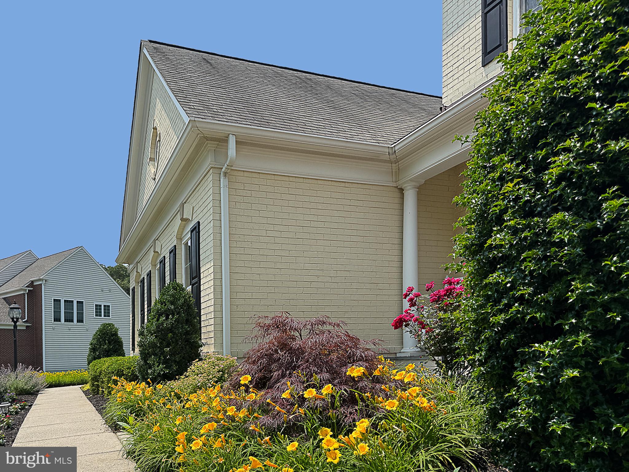 RED CEDAR - Residential