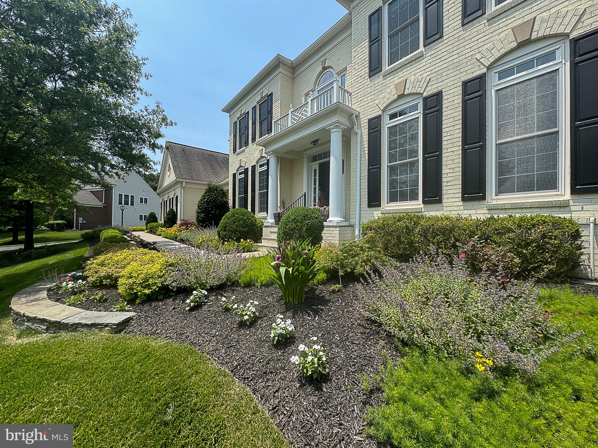 RED CEDAR - Residential