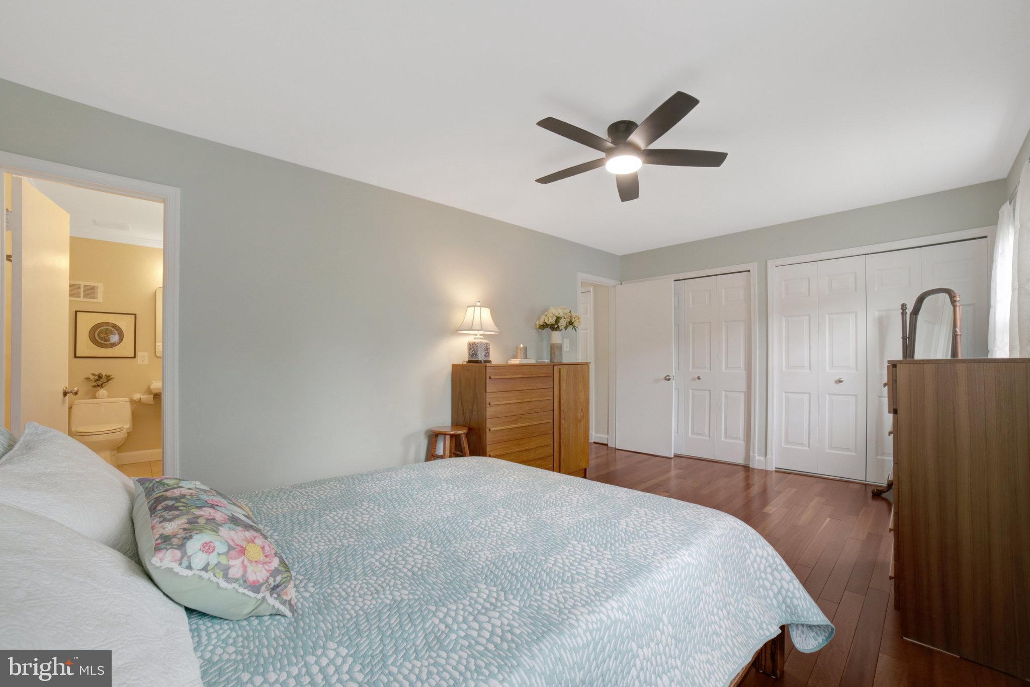 ROYAL COURT - Residential