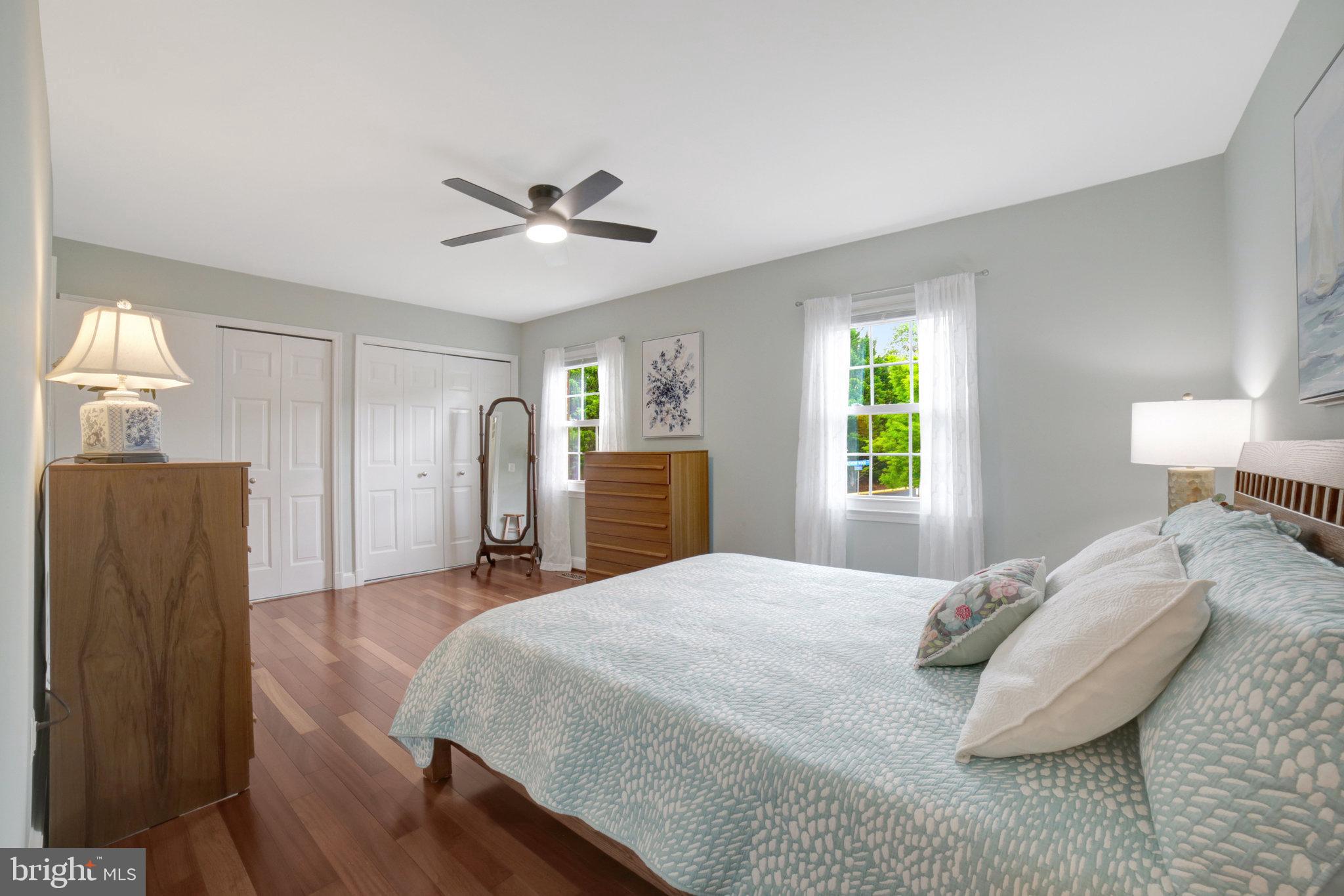 ROYAL COURT - Residential