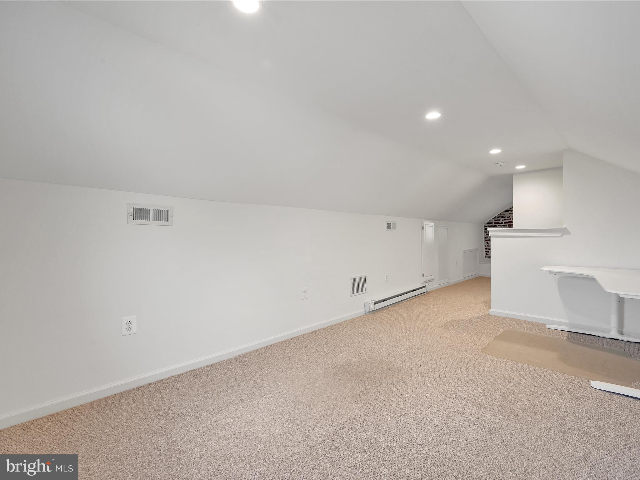 BROOKLINE - Residential