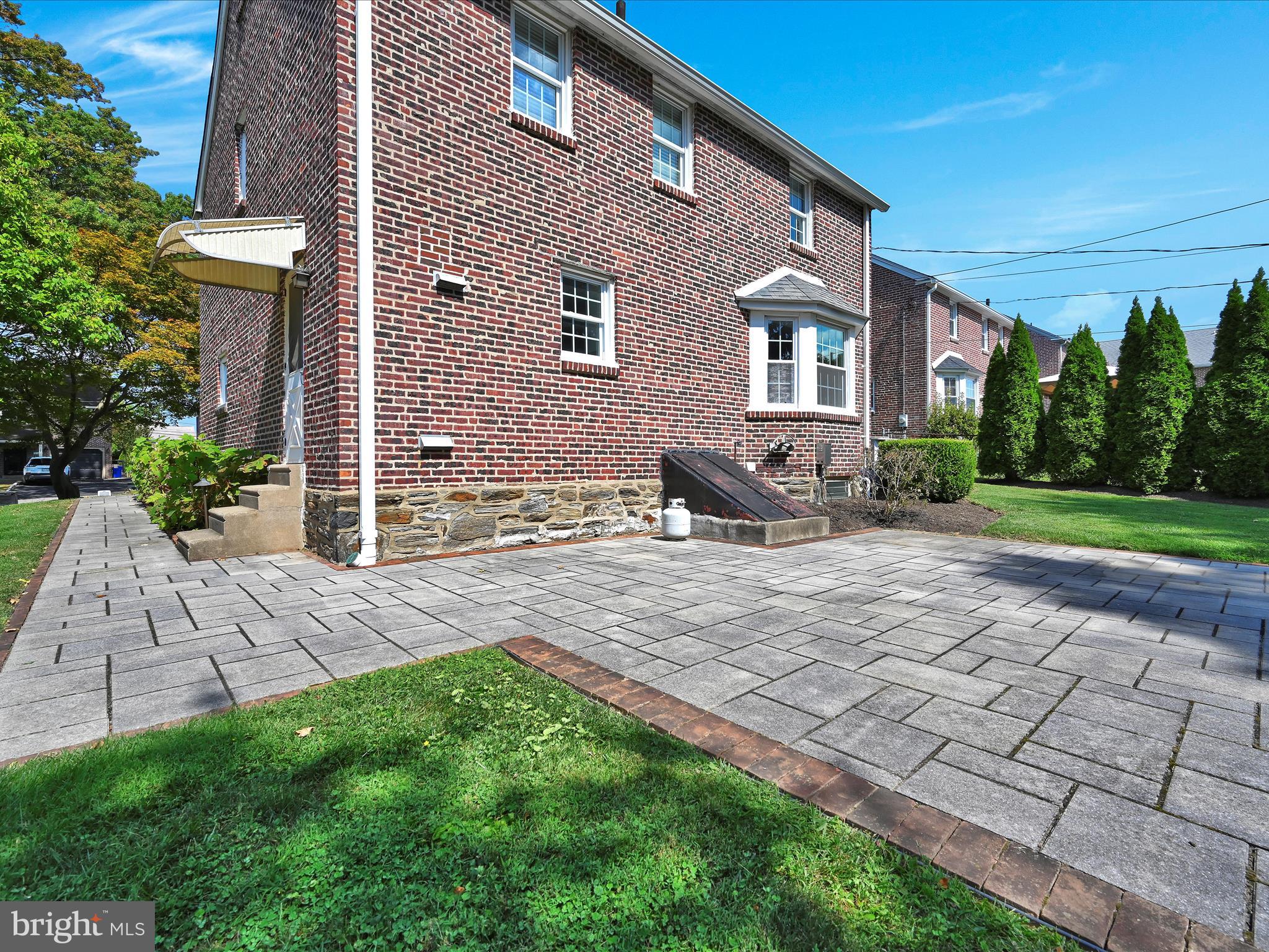 BROOKLINE - Residential