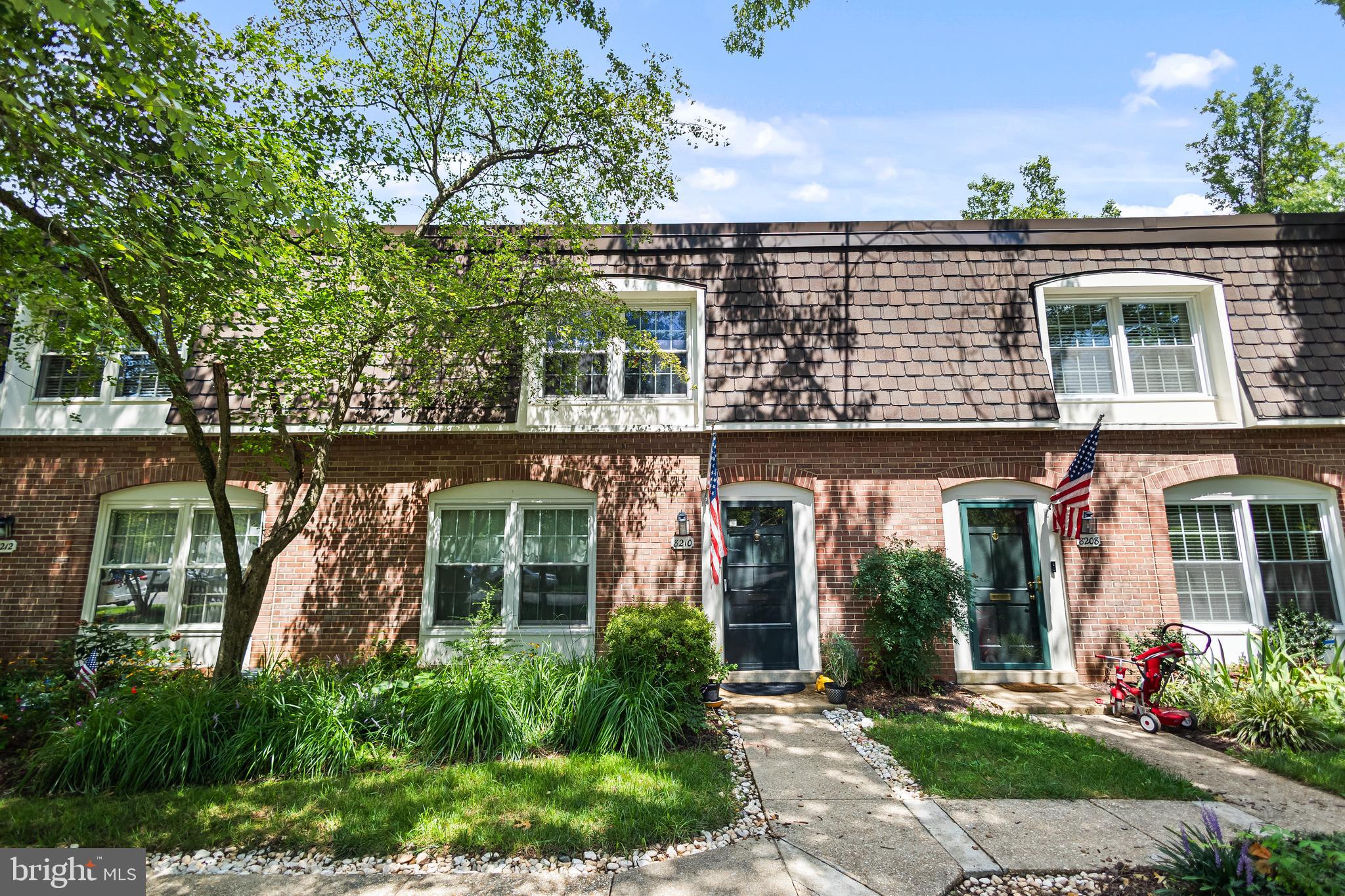 8210 CARRLEIGH PARKWAY 6