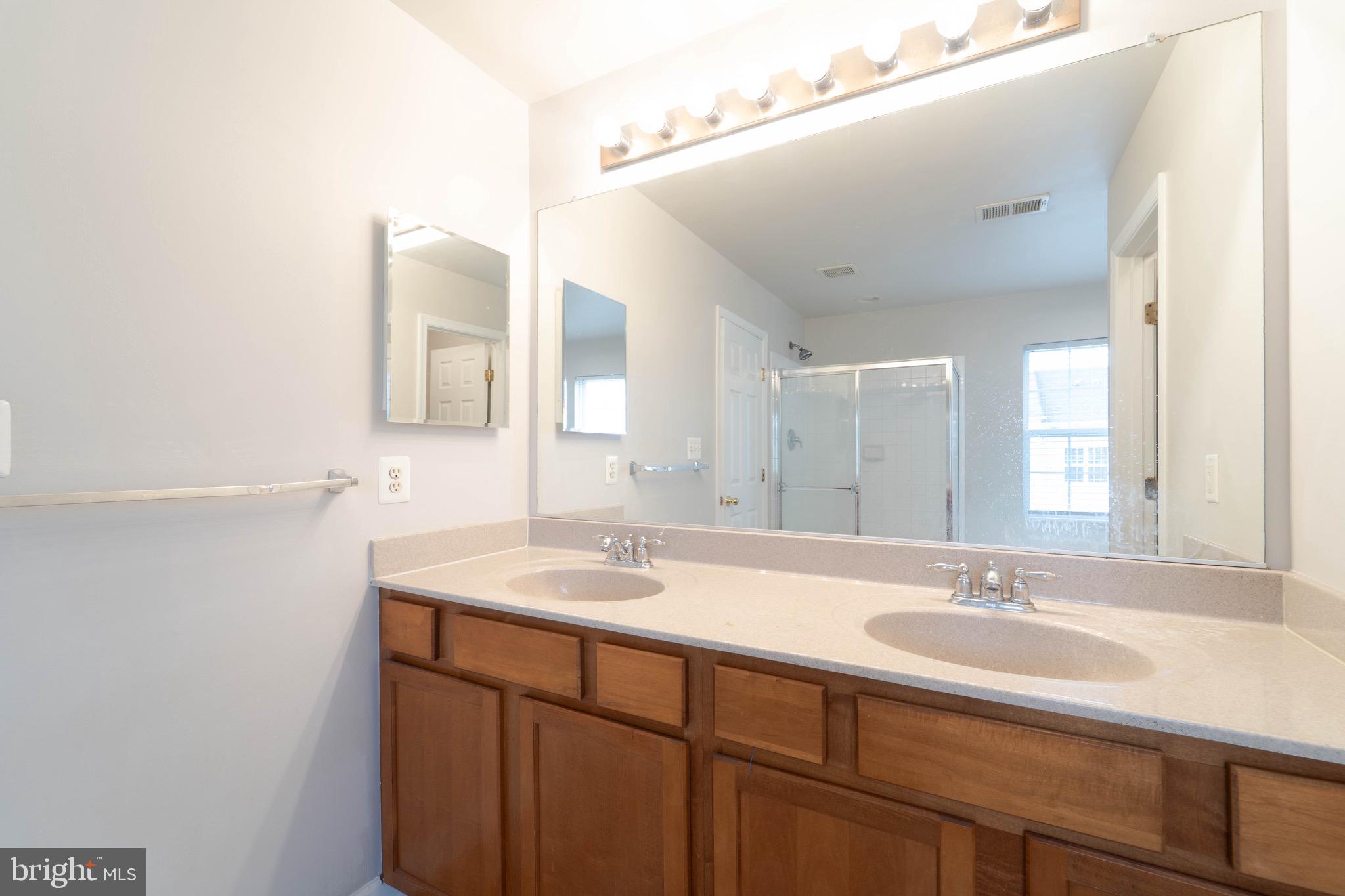 VILLAGE OF IDLEWILD - Residential Lease