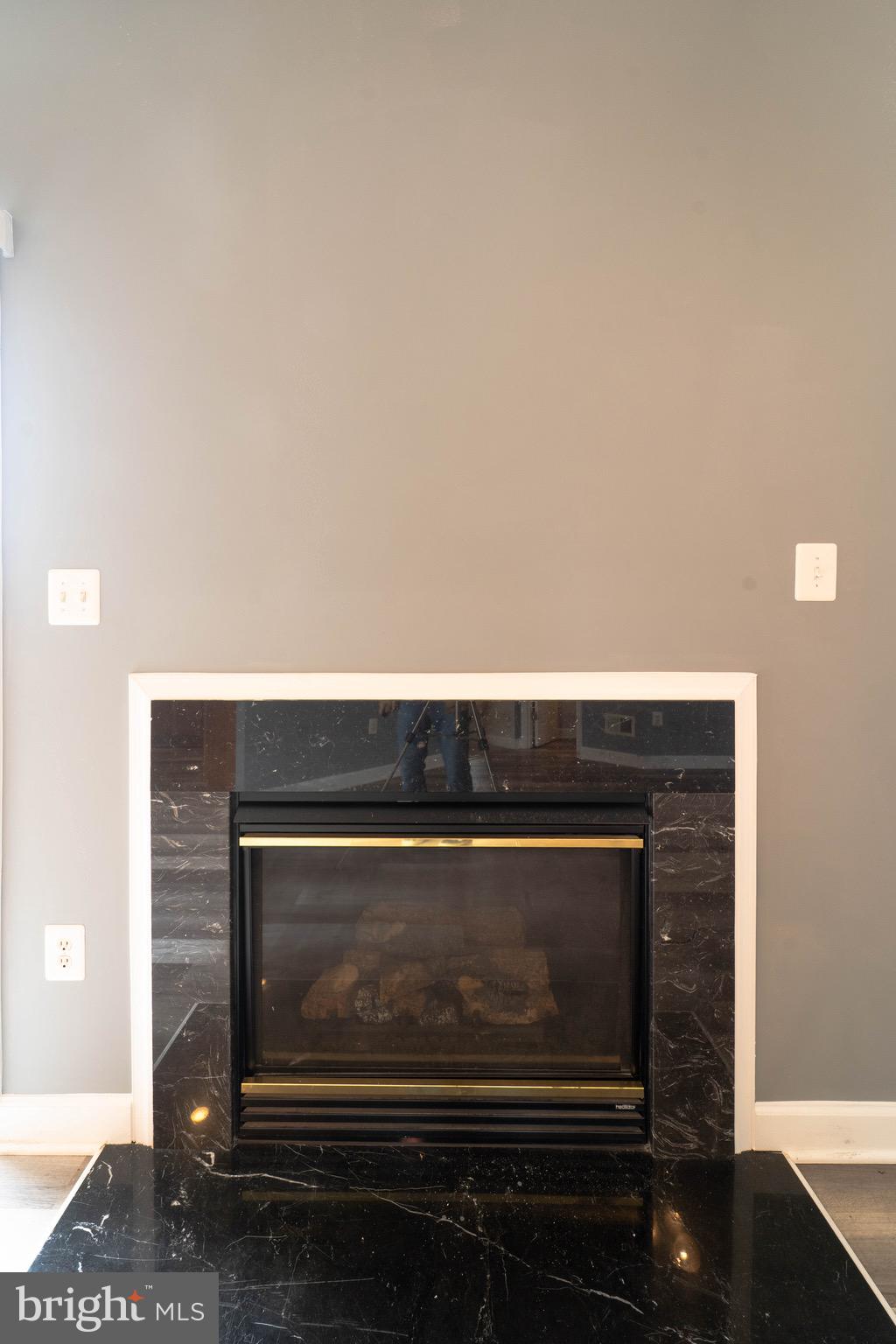 VILLAGE OF IDLEWILD - Residential Lease