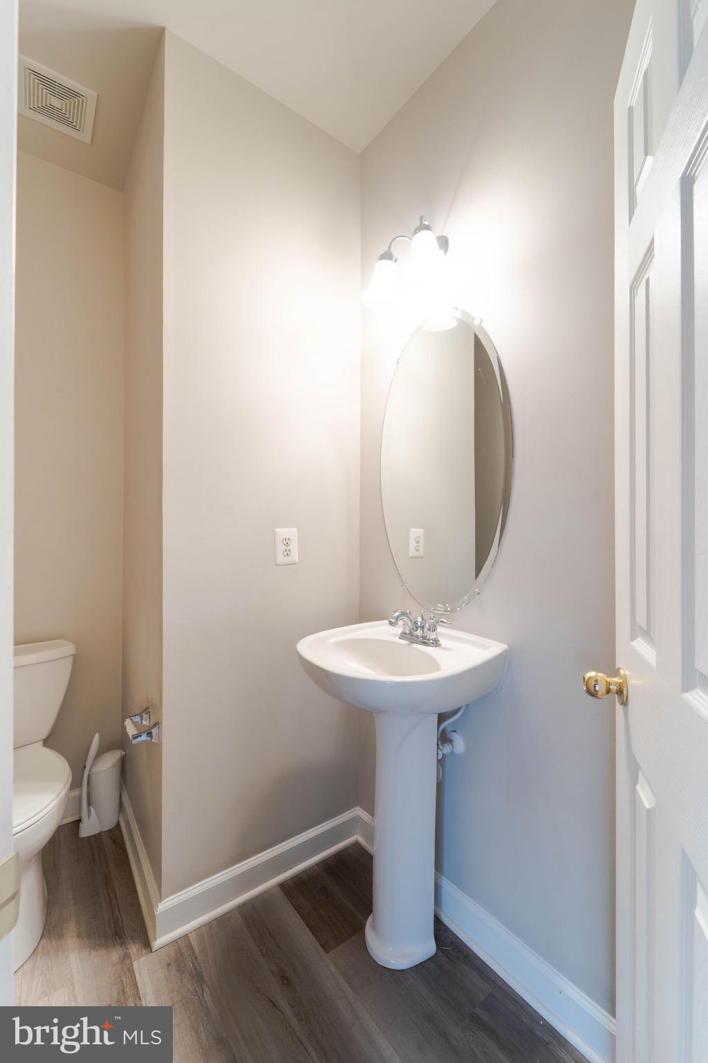 VILLAGE OF IDLEWILD - Residential Lease