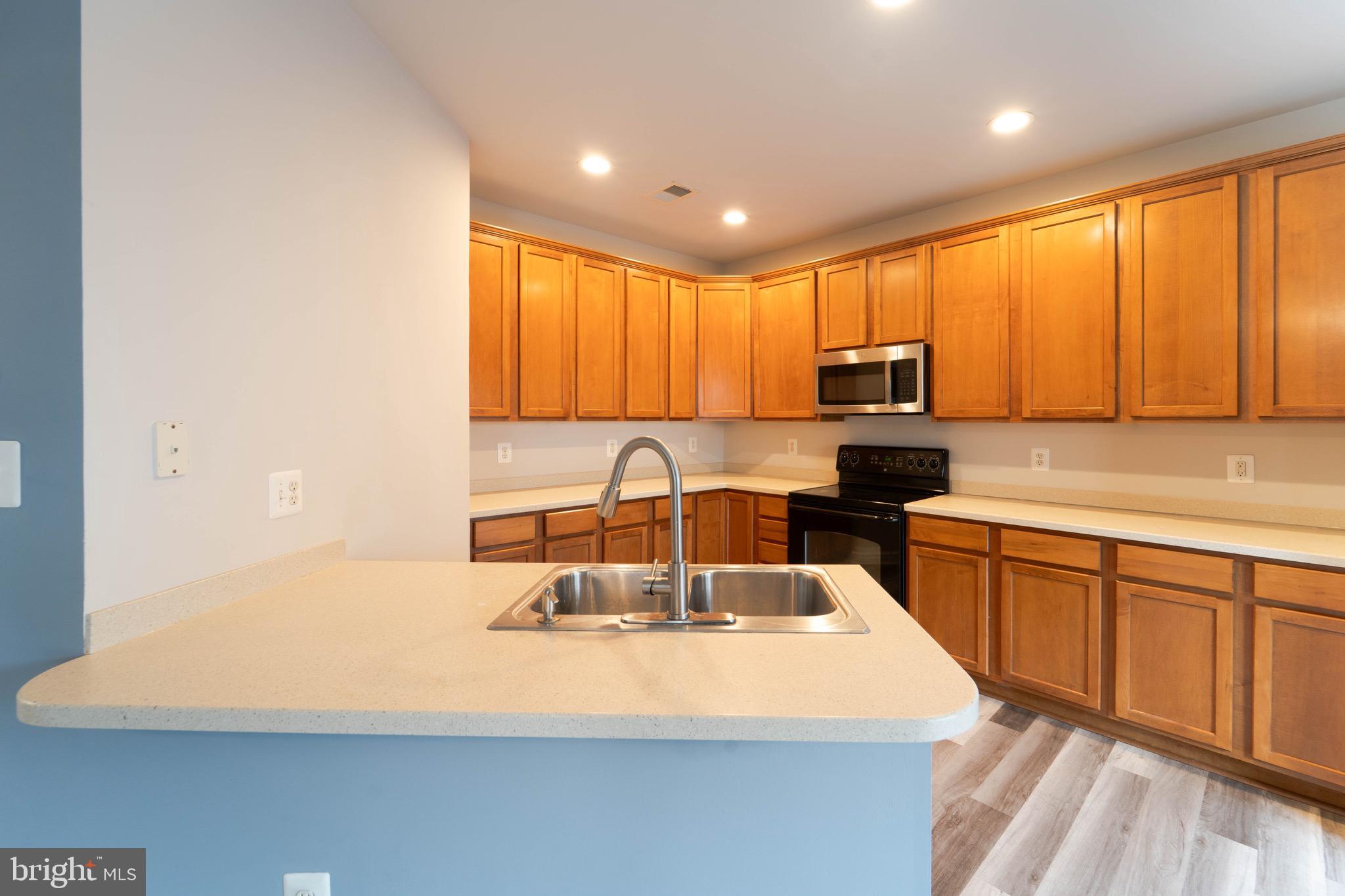 VILLAGE OF IDLEWILD - Residential Lease