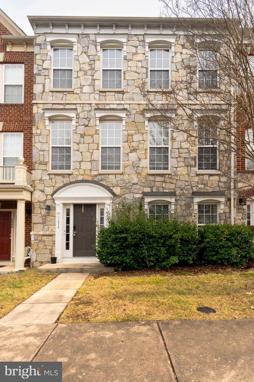 Beautiful 3 level stone front open floorplan town home in the village of Idlewild community with a deck perfect for entertaining. . 4 bedrooms and 3.5 bathrooms right off I-95, Central Park, the Towne Center, Downtown Fredericksburg, VRE and more!