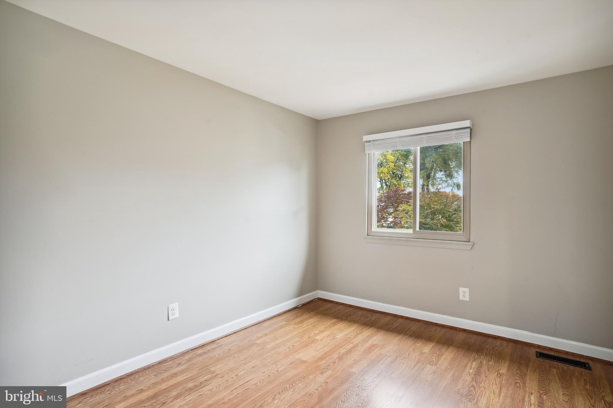 MARYLAND PLACE - Residential