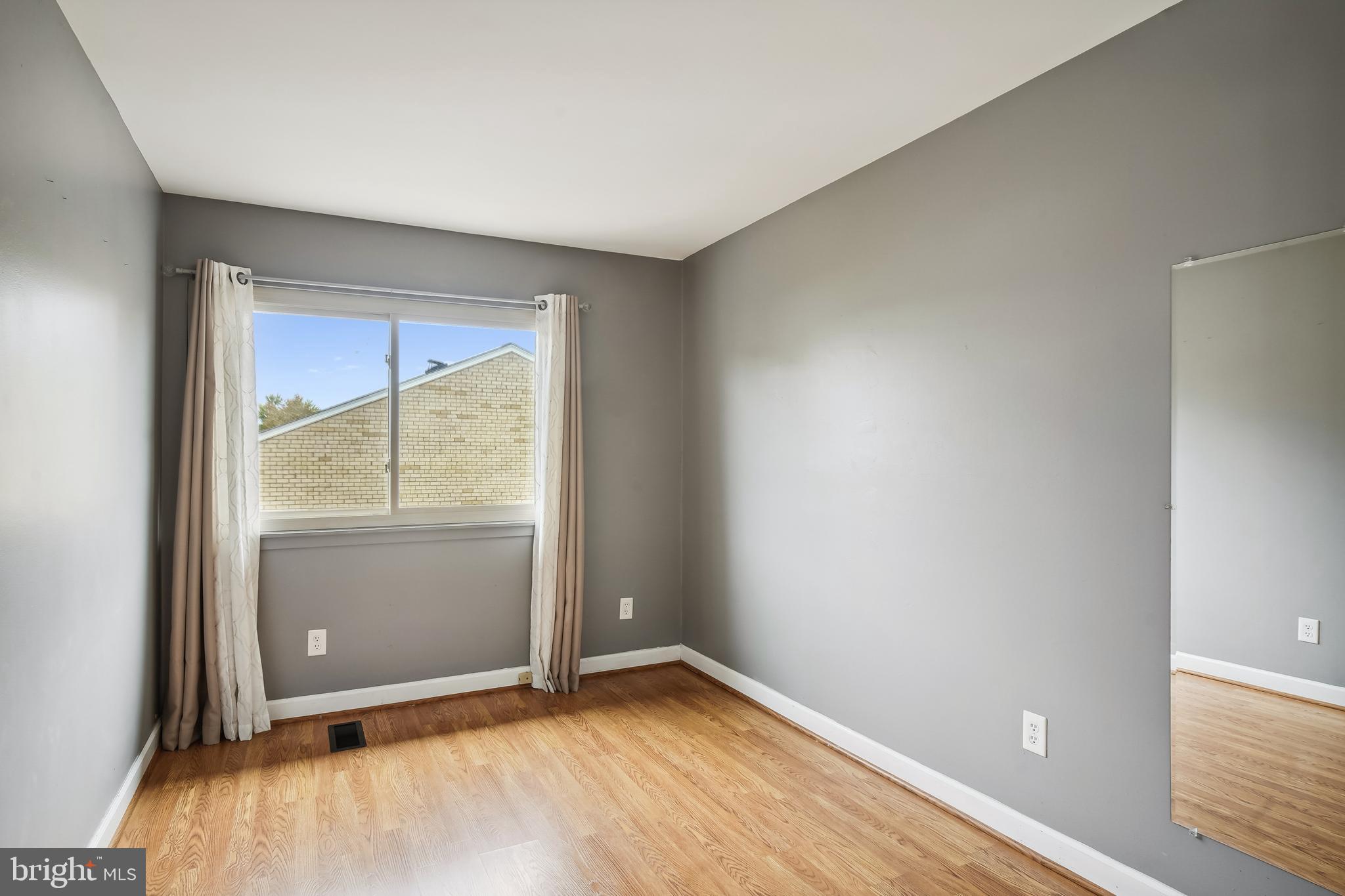 MARYLAND PLACE - Residential