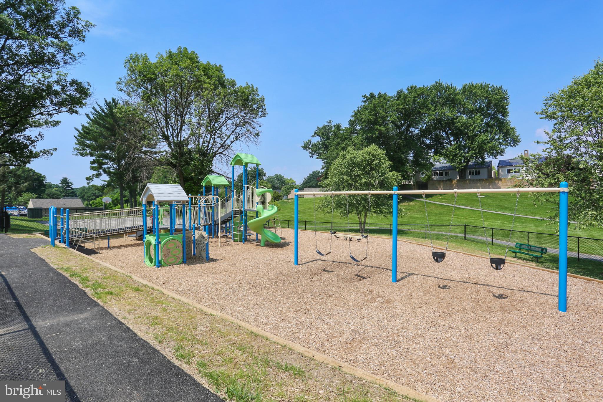 MARYLAND PLACE - Residential