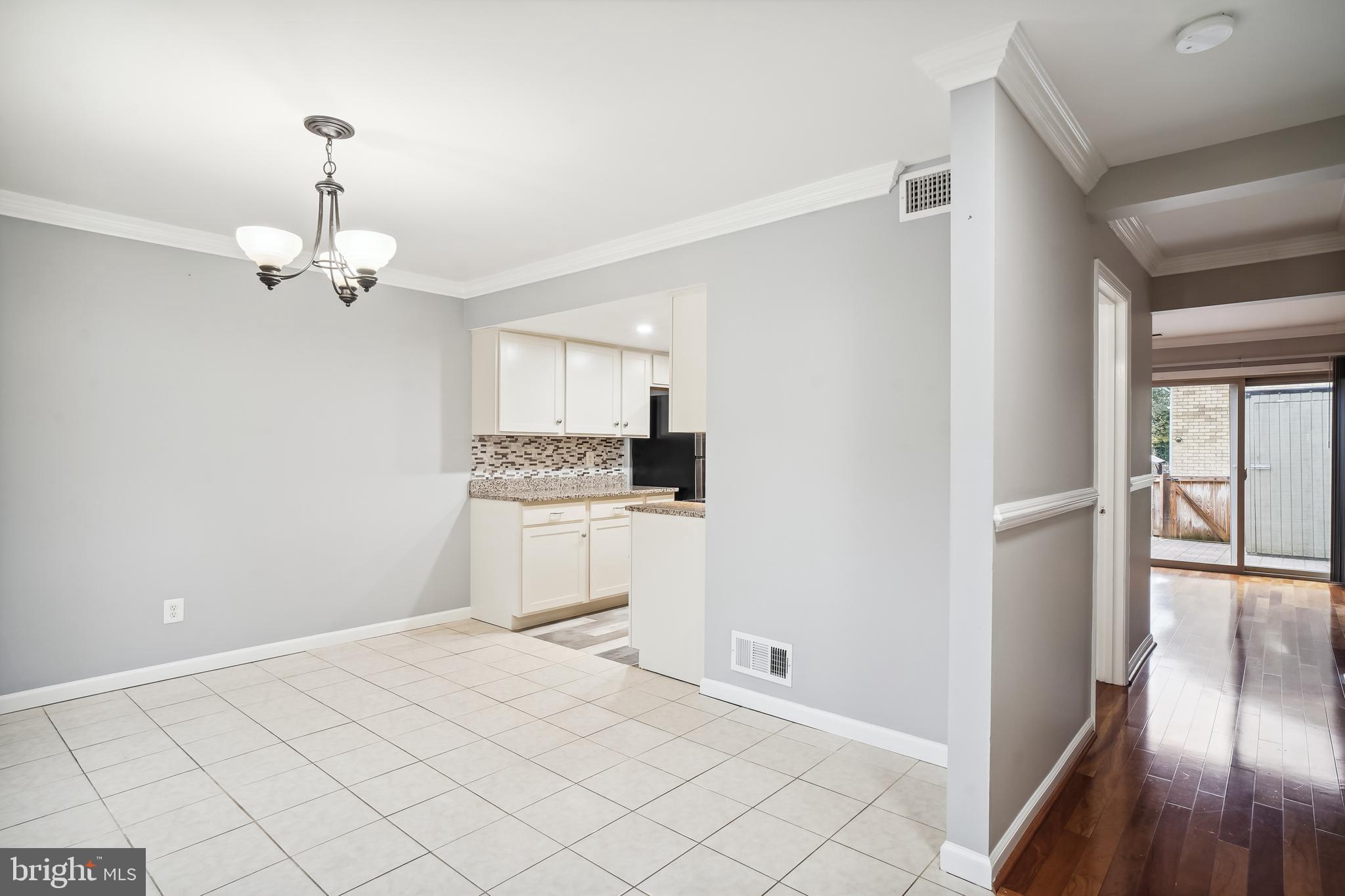 MARYLAND PLACE - Residential