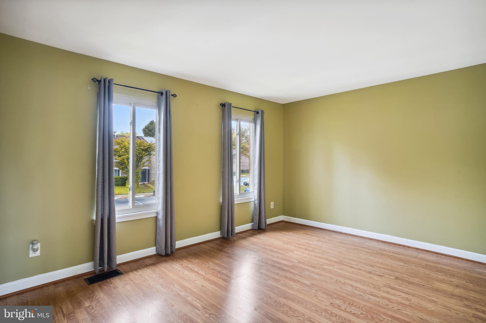 MARYLAND PLACE - Residential