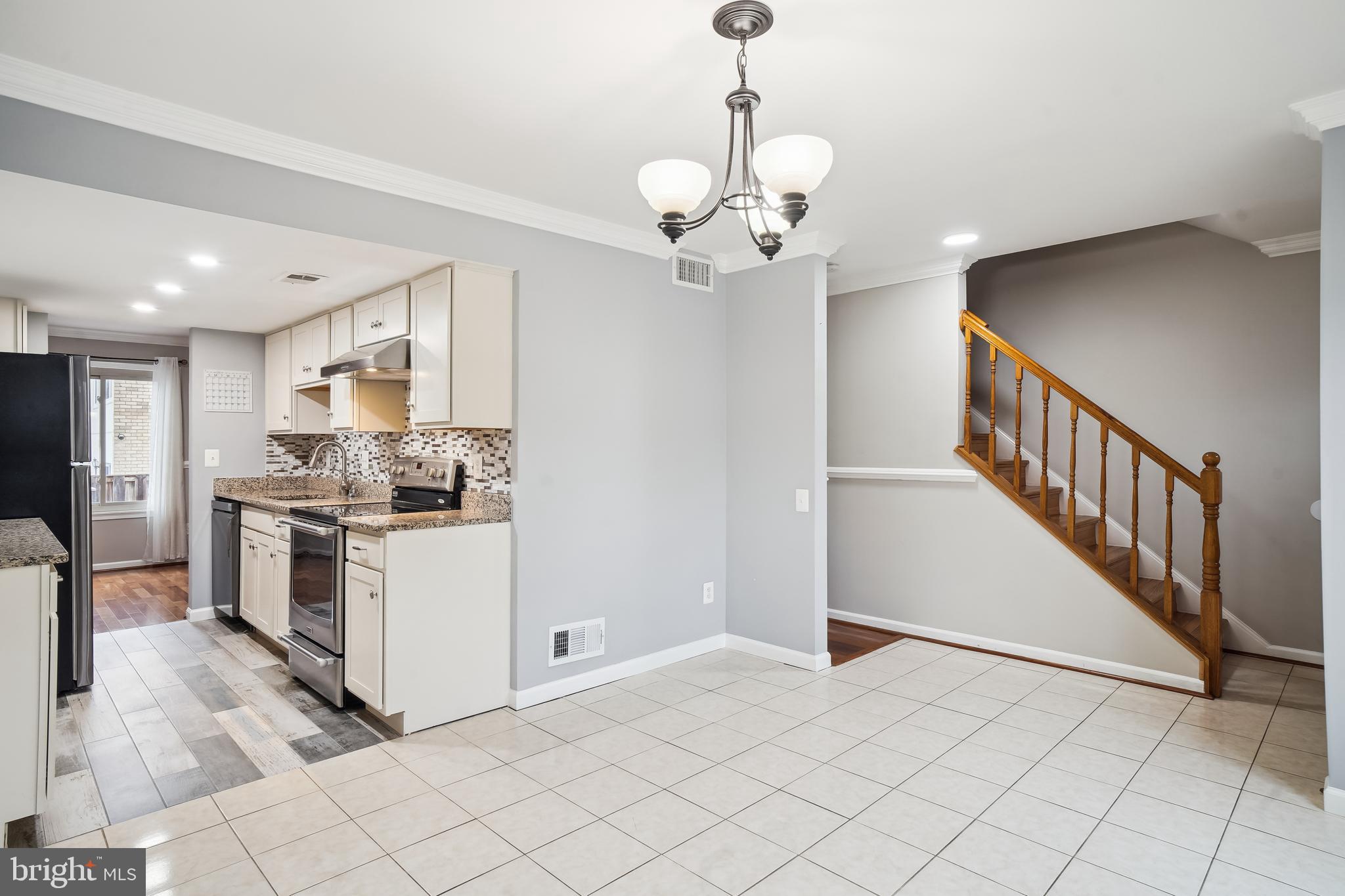 MARYLAND PLACE - Residential