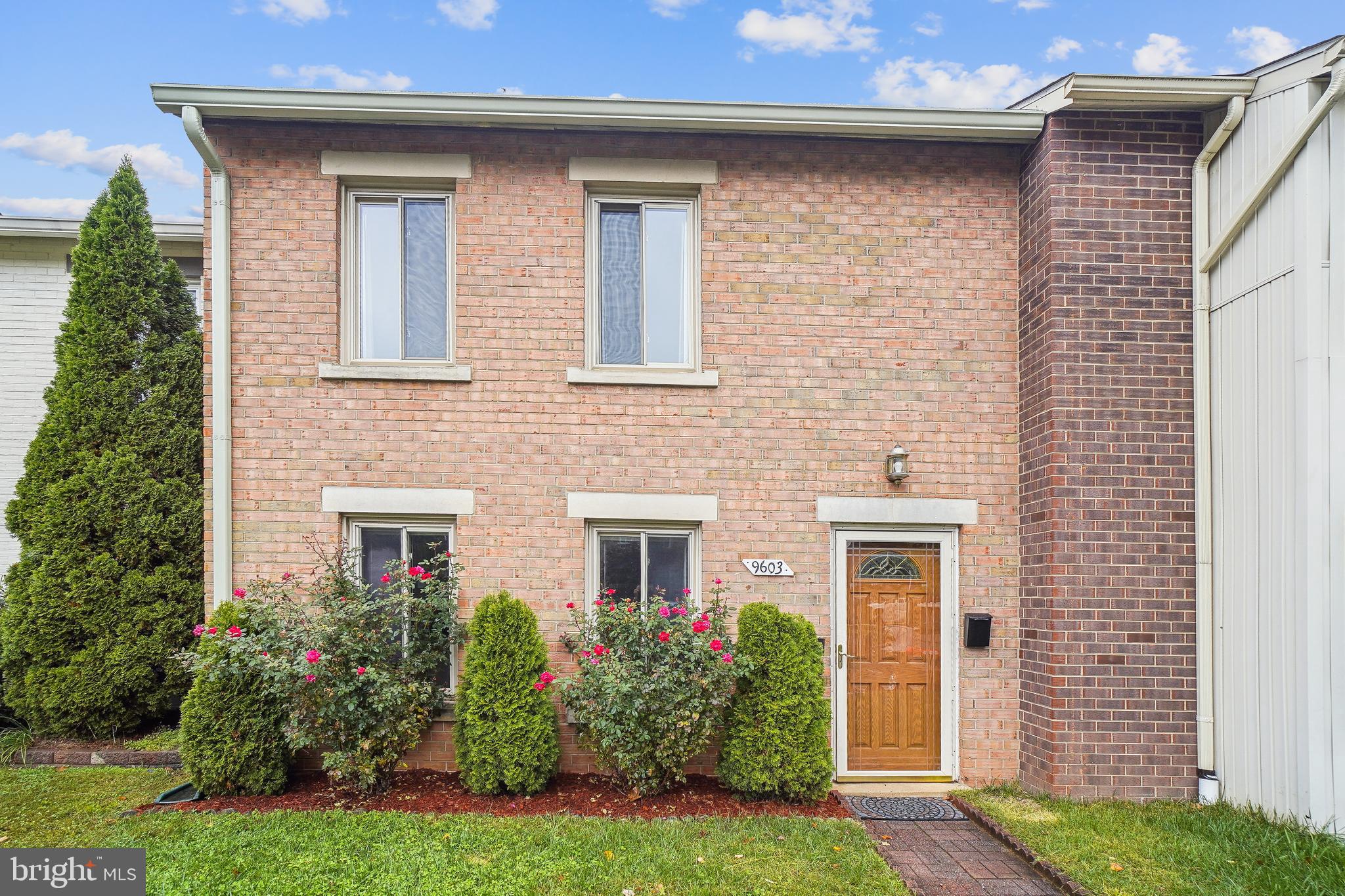 MARYLAND PLACE - Residential