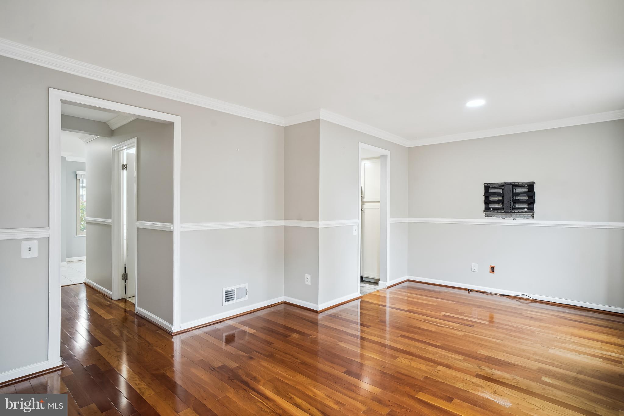 MARYLAND PLACE - Residential