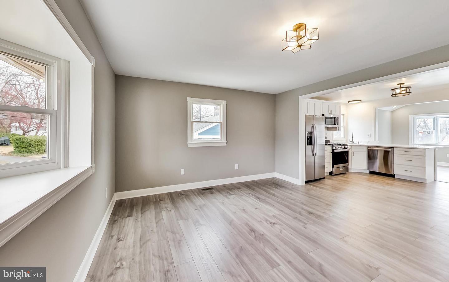 5923 BERWYN ROAD