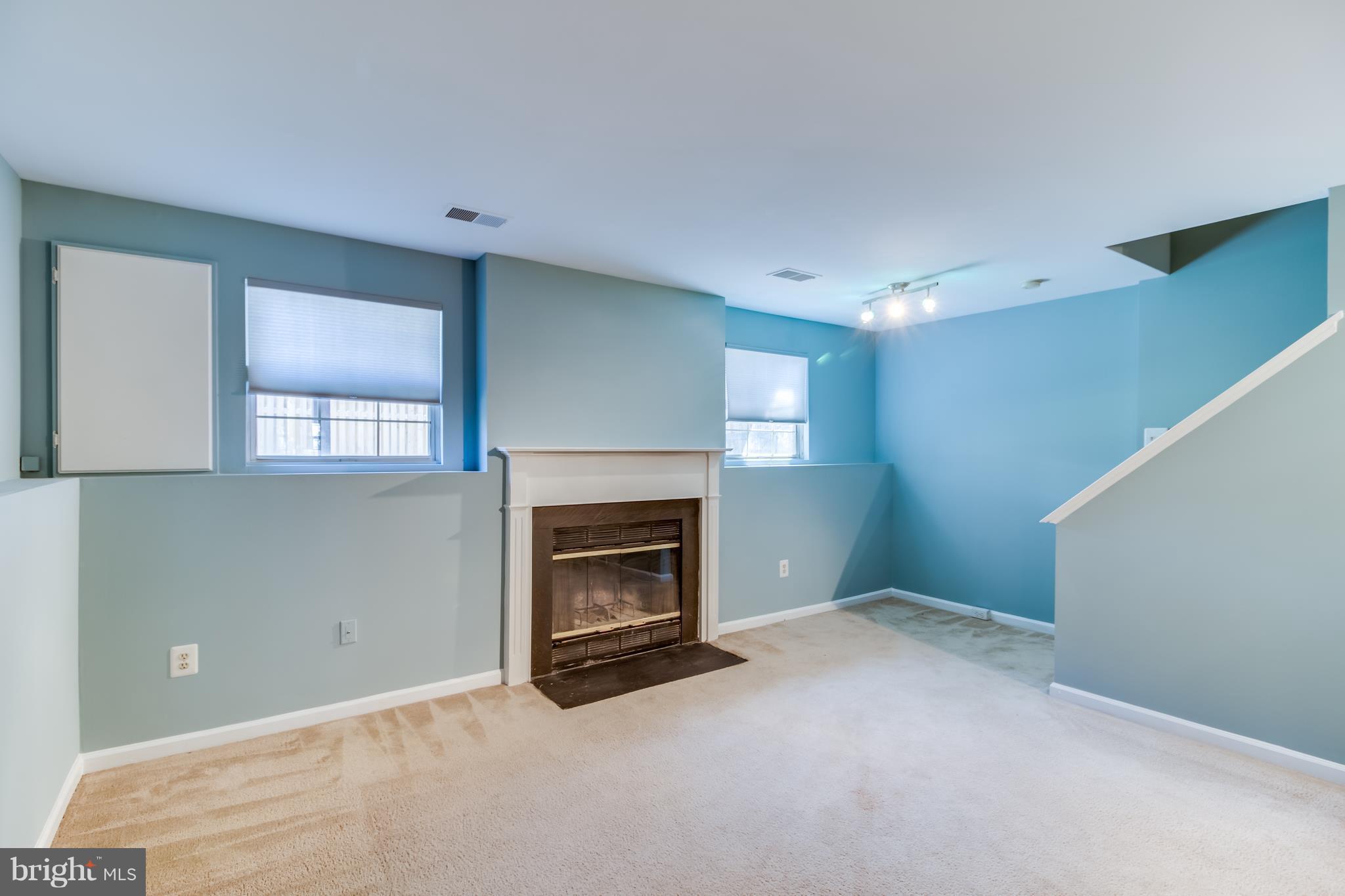 WAYSIDE VILLAGE - Residential