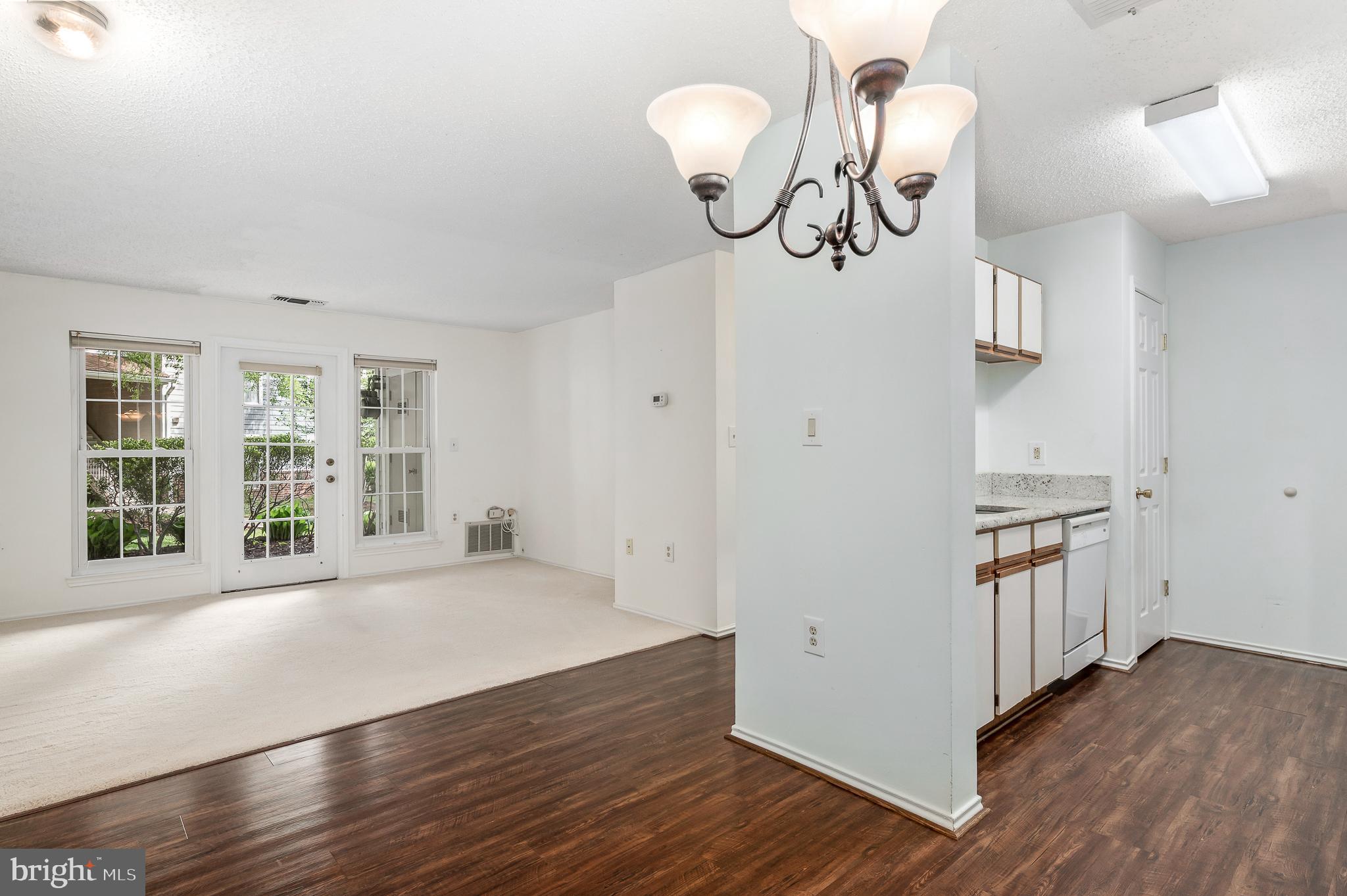 ASHBURN FARM - Residential