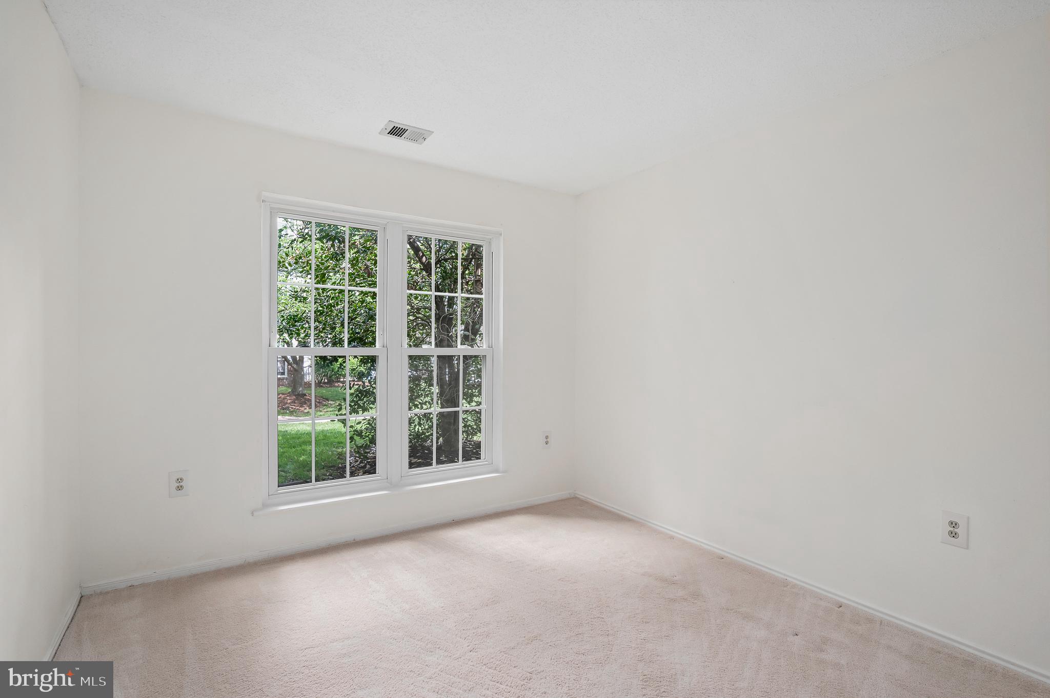 ASHBURN FARM - Residential