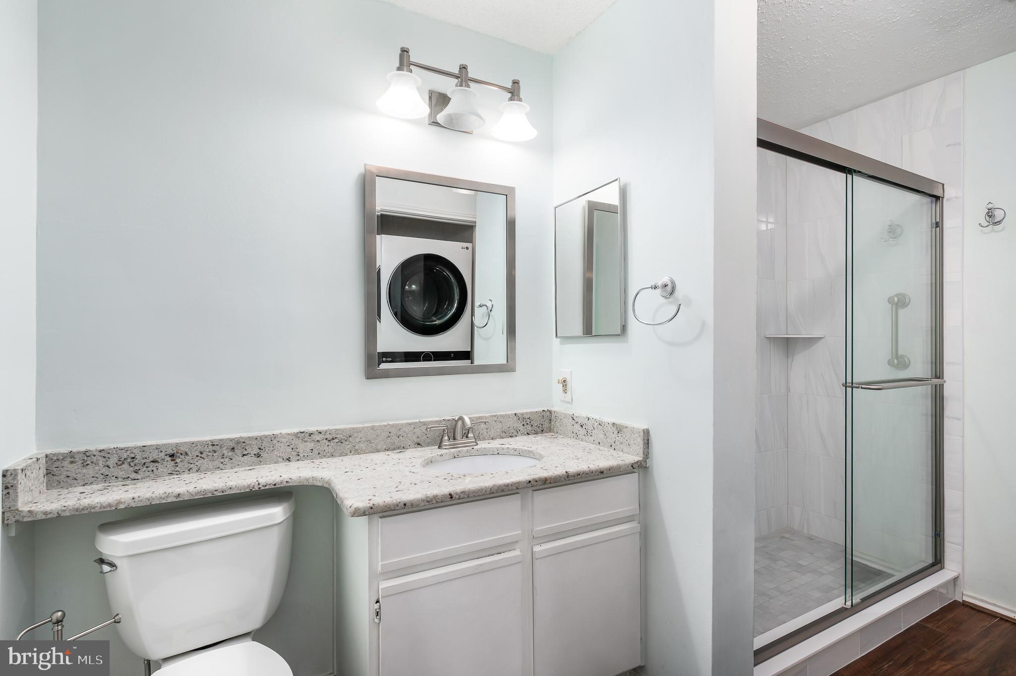 ASHBURN FARM - Residential