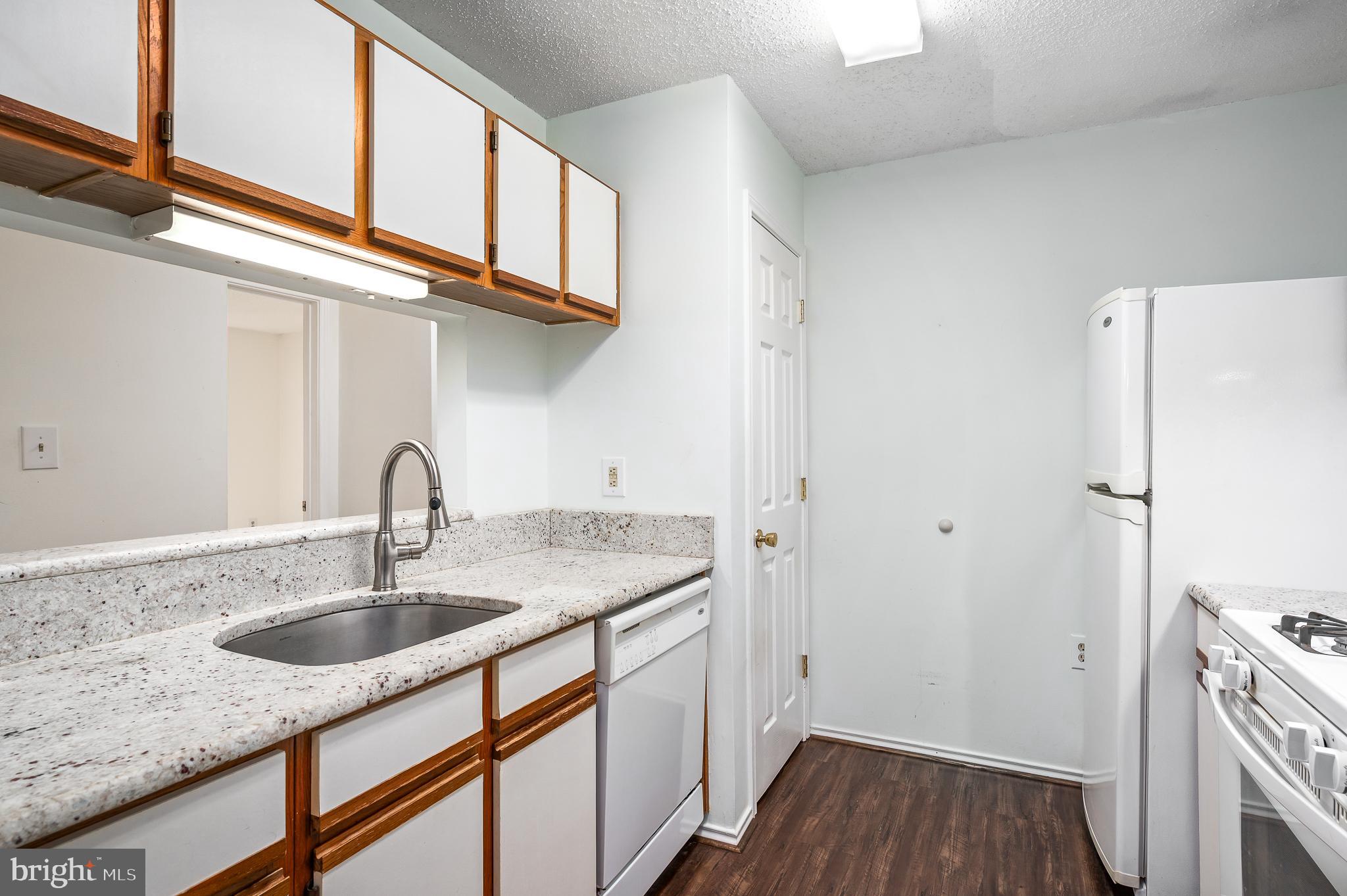 ASHBURN FARM - Residential