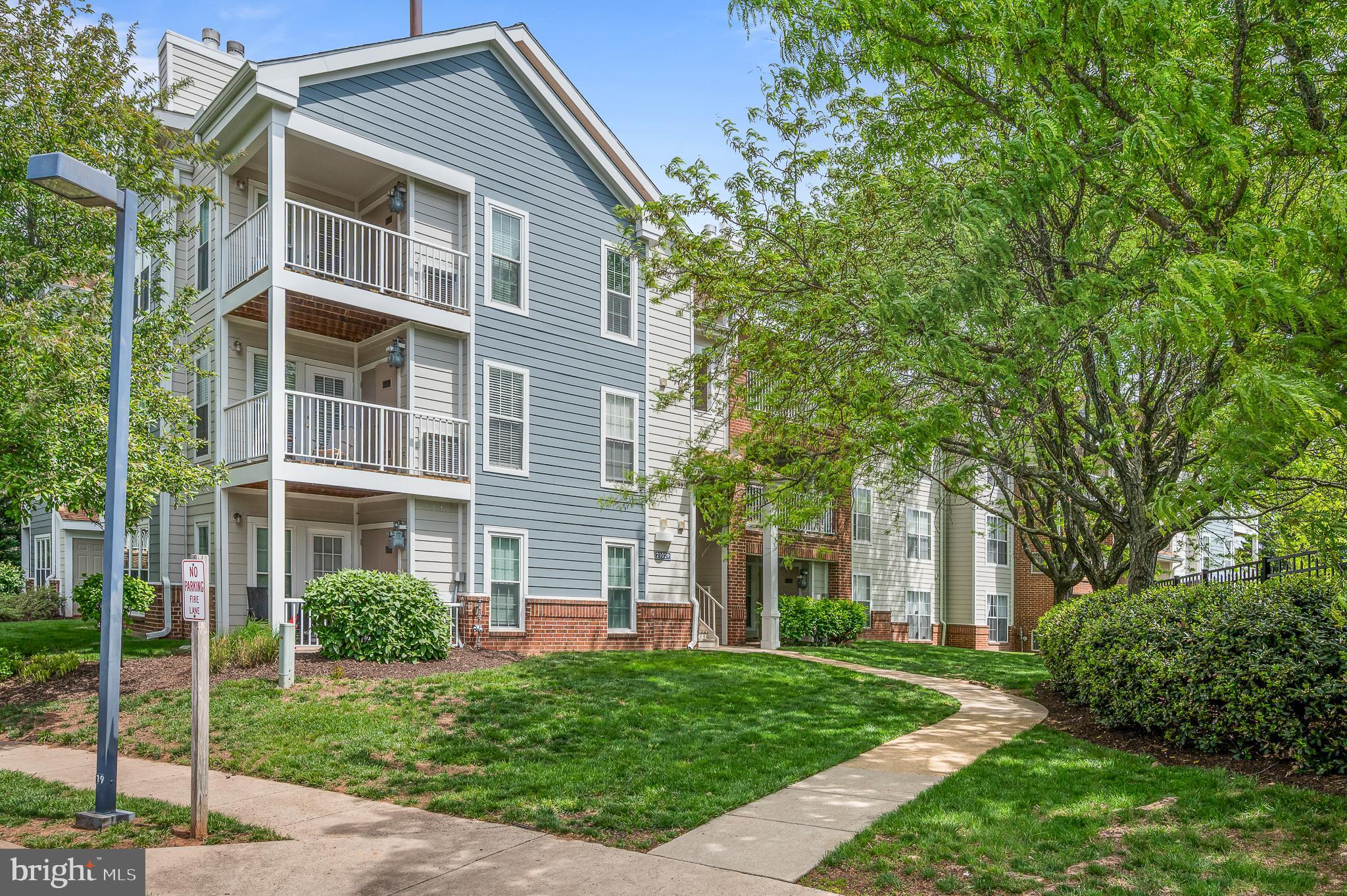 ASHBURN FARM - Residential