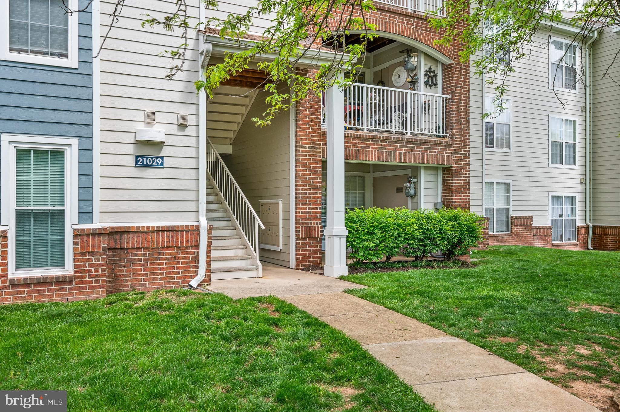 ASHBURN FARM - Residential