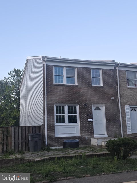 Photo of 2915 Pheasant Lane, WOODBRIDGE, VA 22191 (MLS # VAPW2127120)