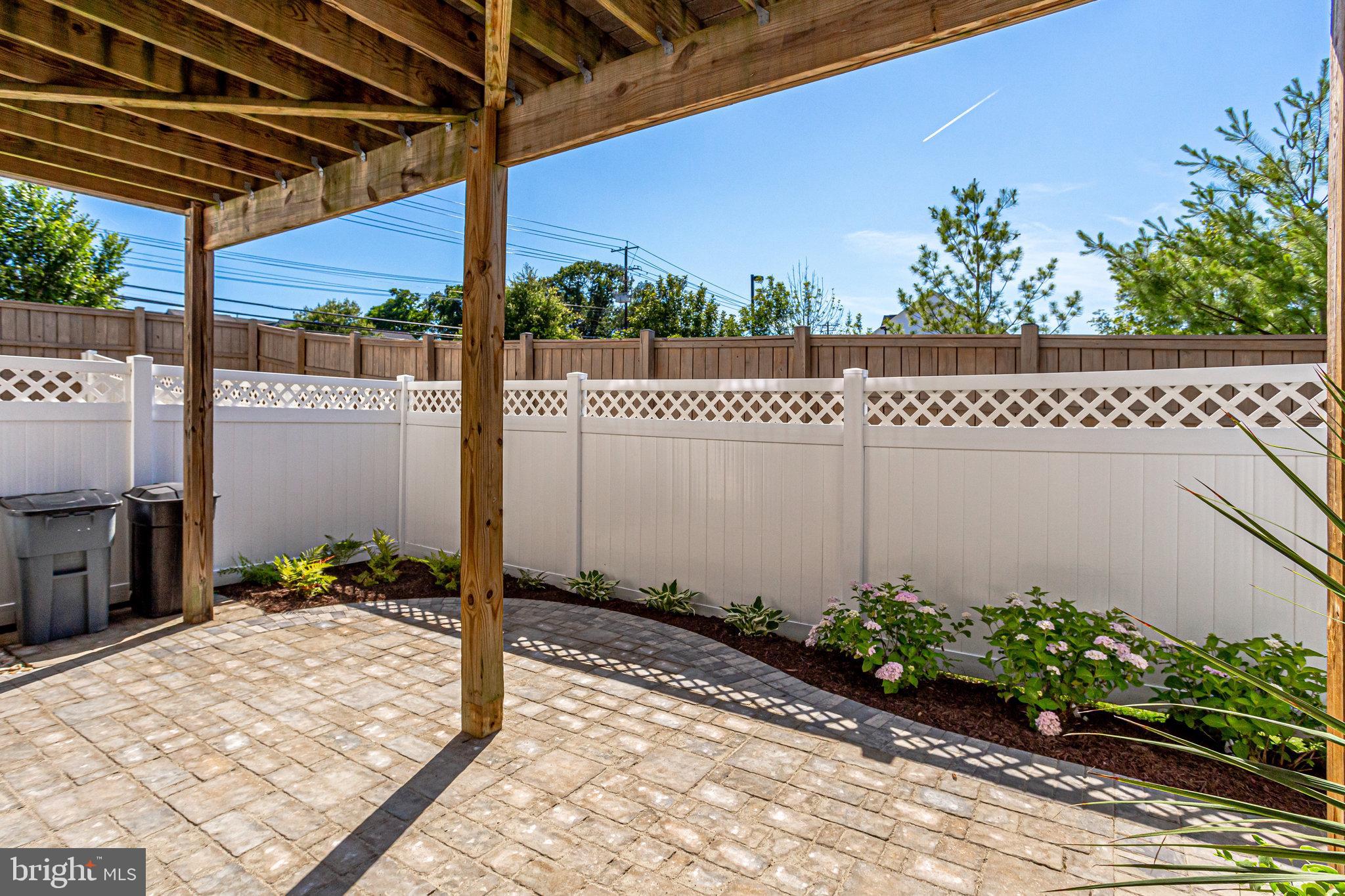 LAYHILL OVERLOOK - Residential