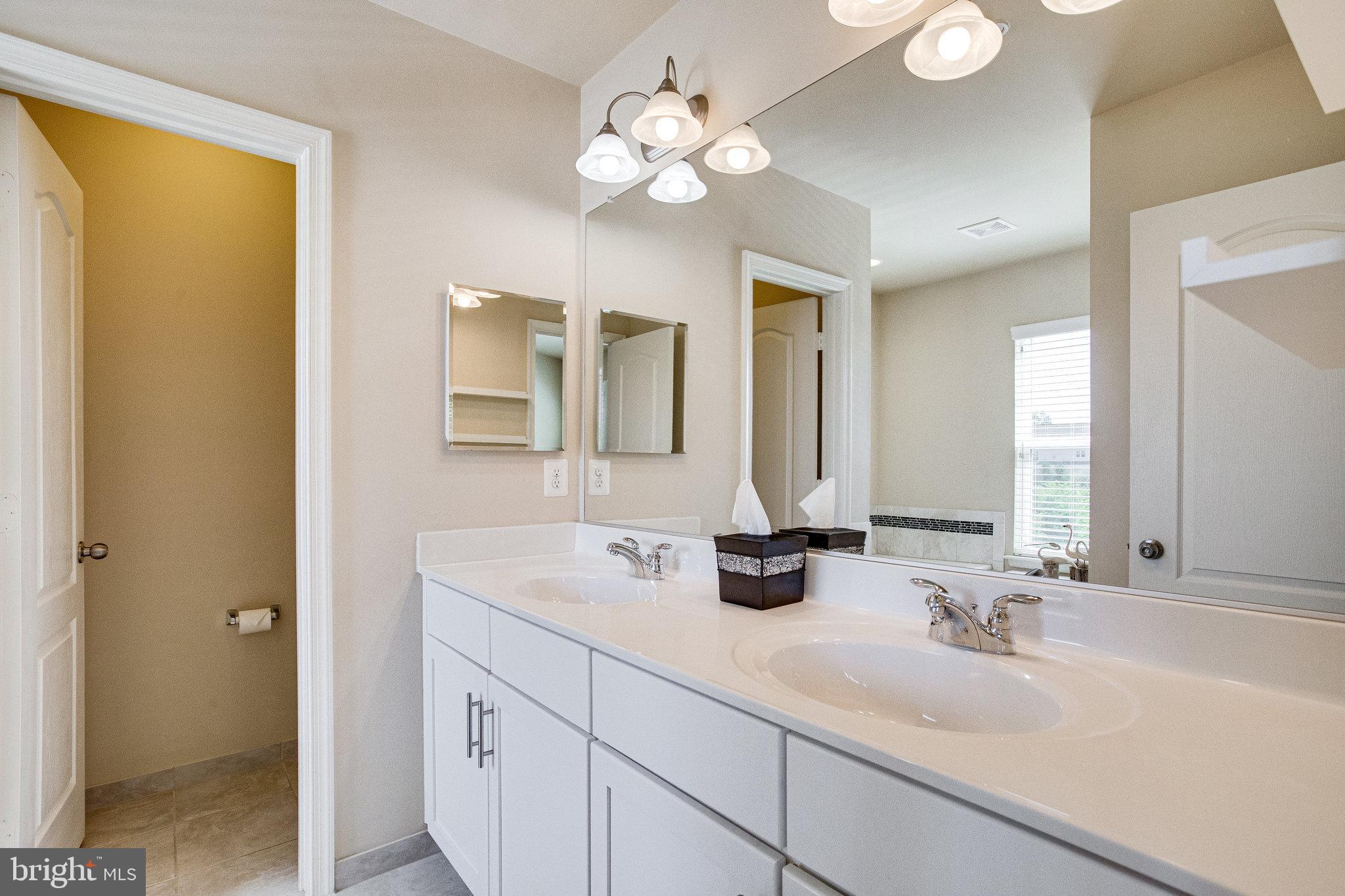 LAYHILL OVERLOOK - Residential