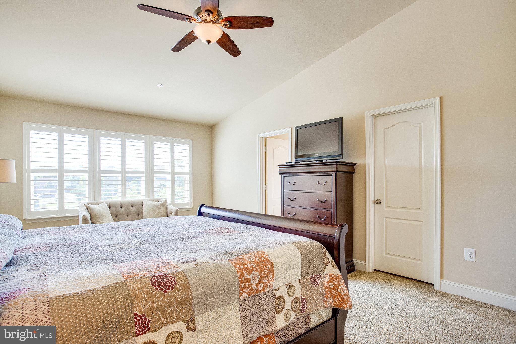 LAYHILL OVERLOOK - Residential