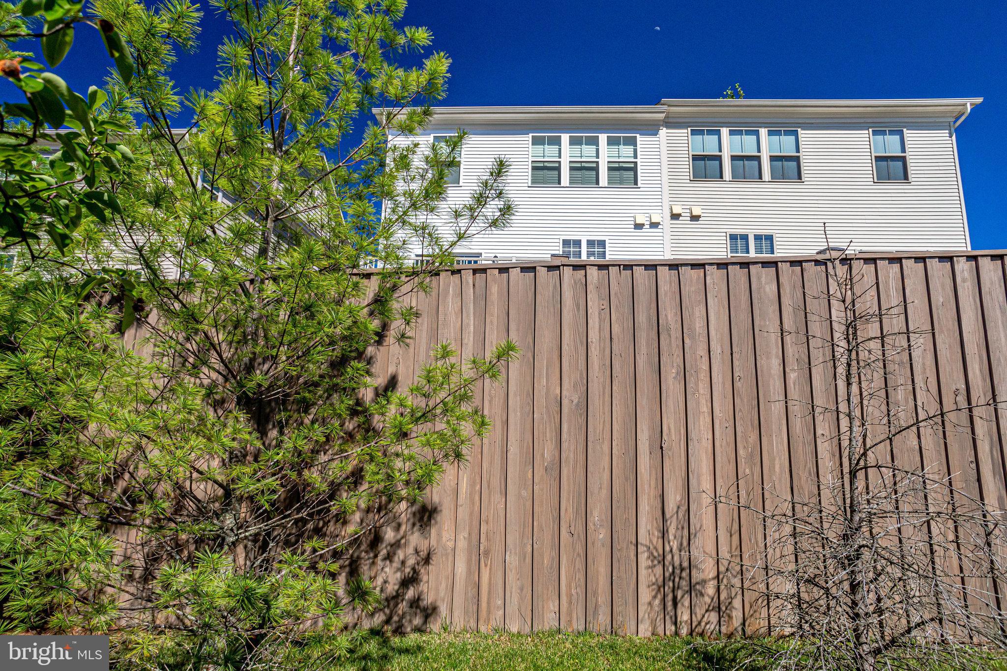 LAYHILL OVERLOOK - Residential