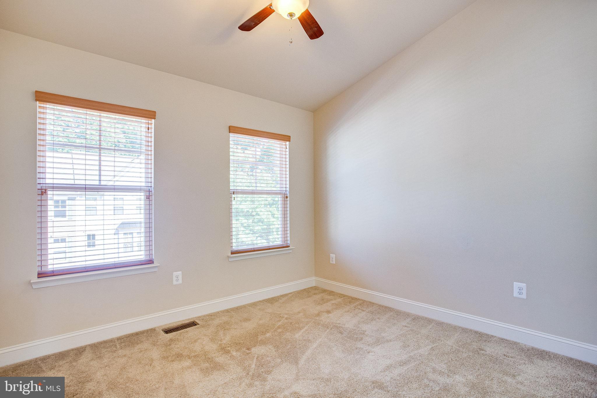 LAYHILL OVERLOOK - Residential