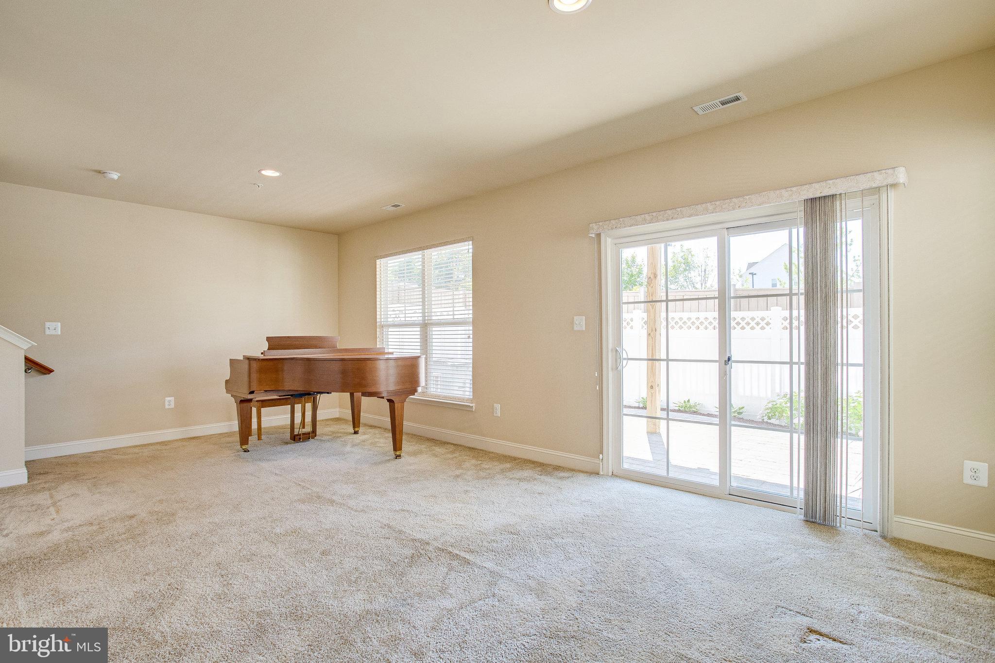 LAYHILL OVERLOOK - Residential