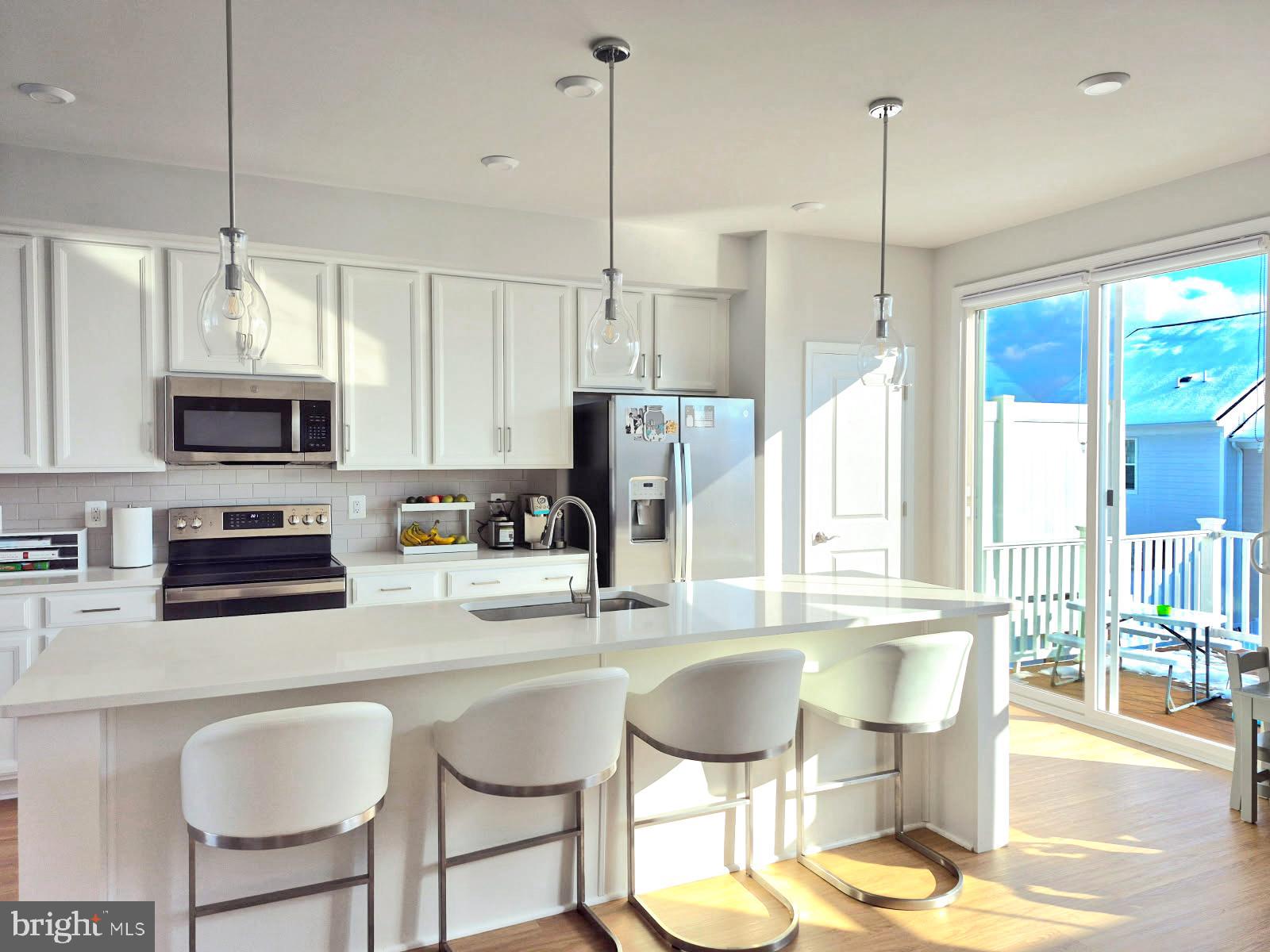 PLEASANT GREEN - Residential Lease