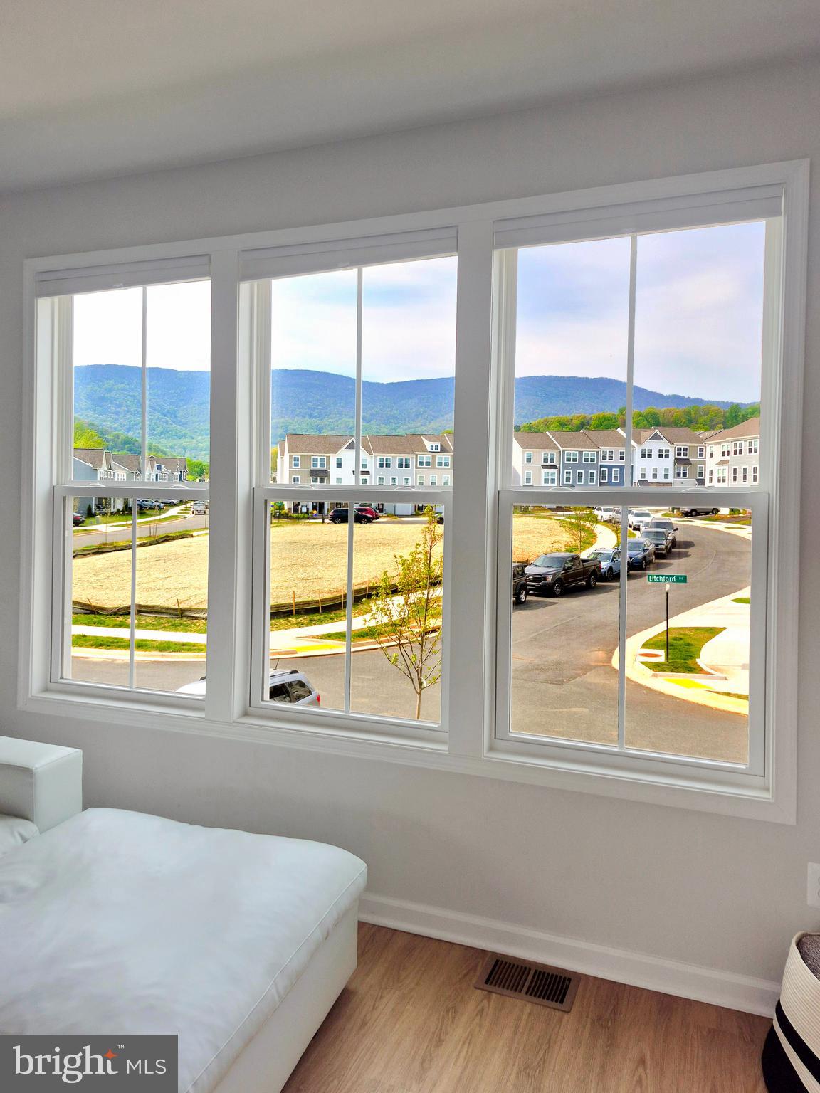 PLEASANT GREEN - Residential Lease